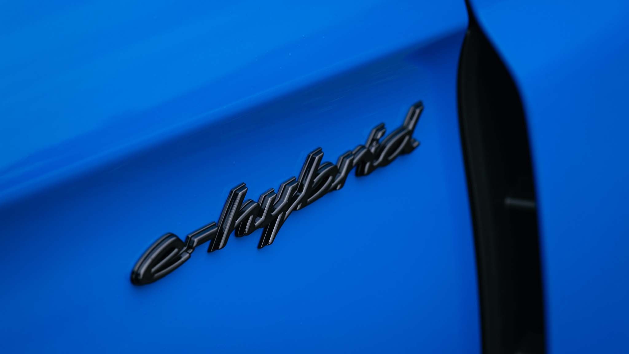 010 2024 porsche panamera 4S e hybrid