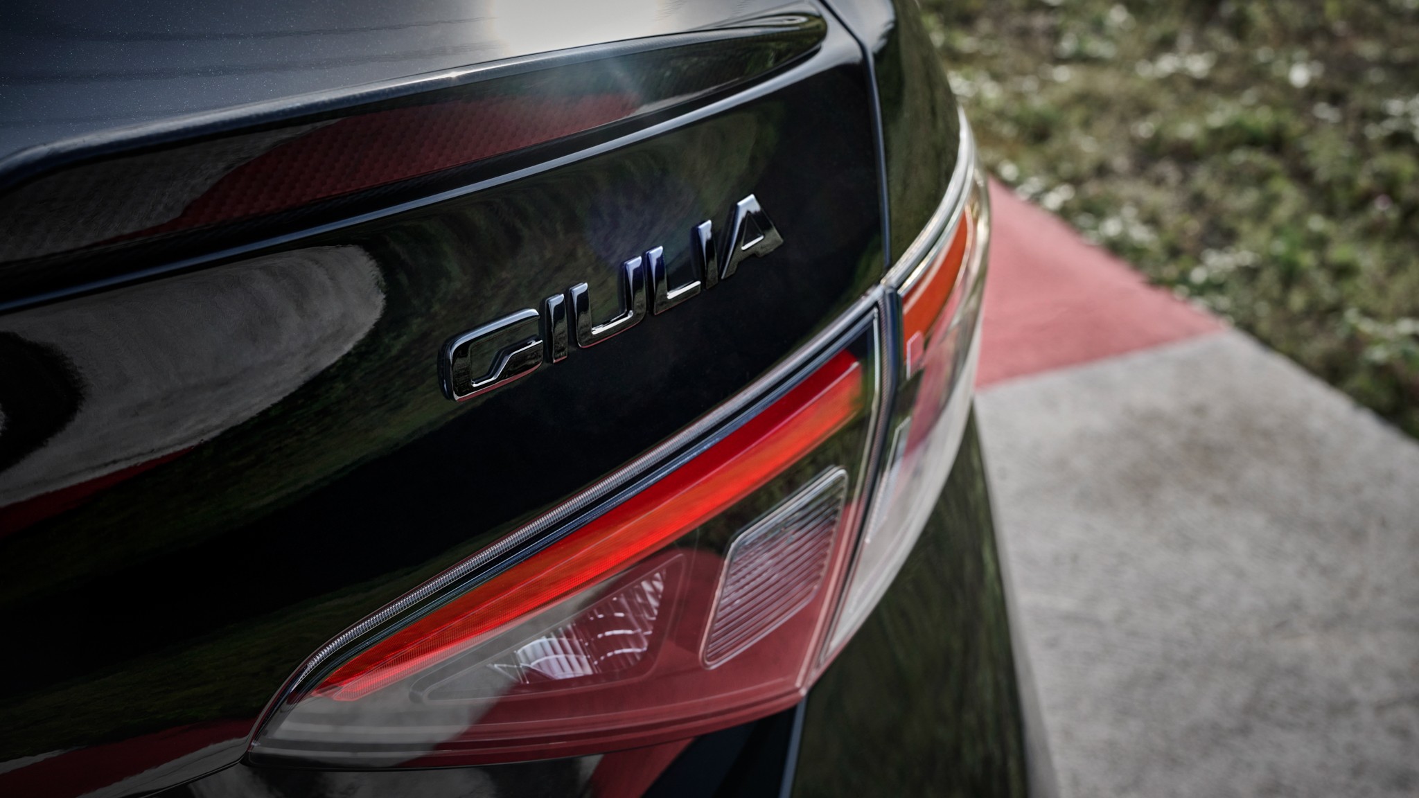 2024 Alfa Romeo Giulia Quadrifoglio Super Sport 7