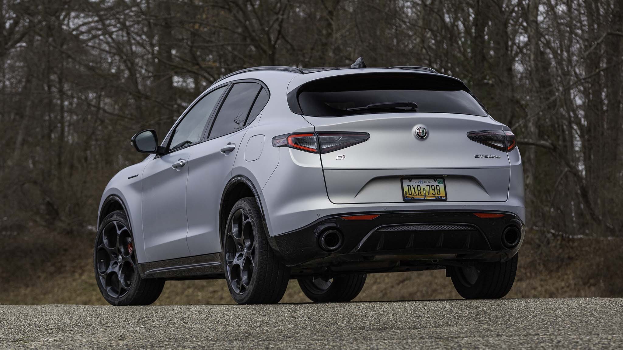 012 2024 Alfa Romeo Stelvio Competizione