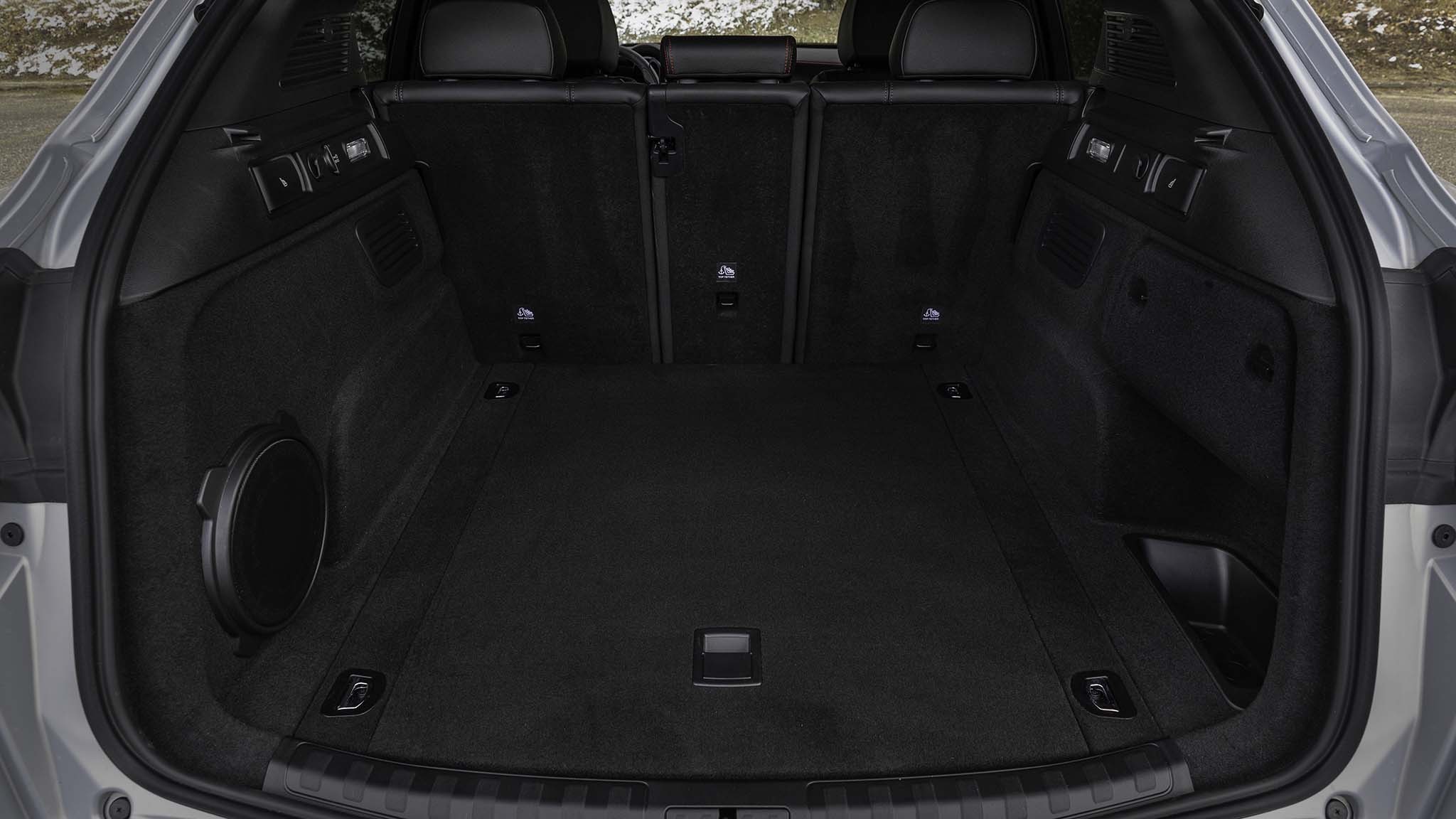 031 2024 Alfa Romeo Stelvio Competizione trunk