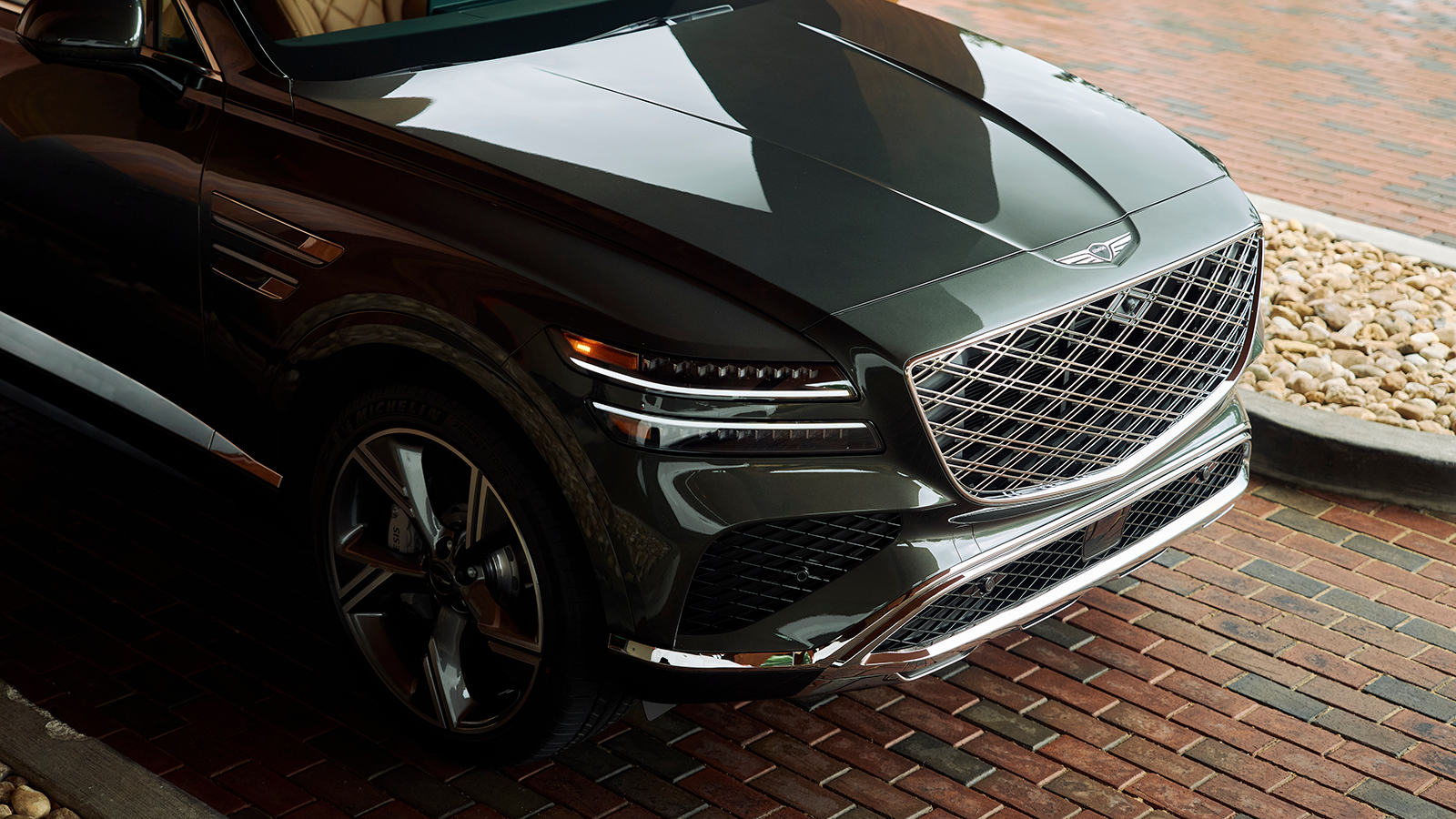 2025 Genesis GV80 SUV first drive 18