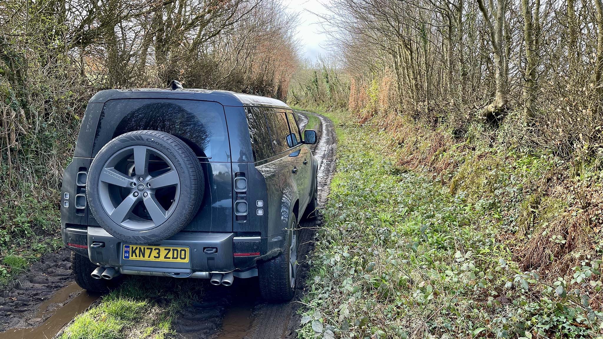 002 land rover defender 110 v8 drive