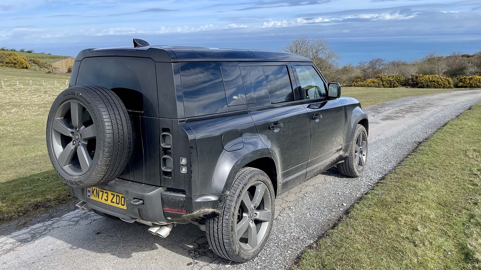 005 land rover defender 110 v8 drive
