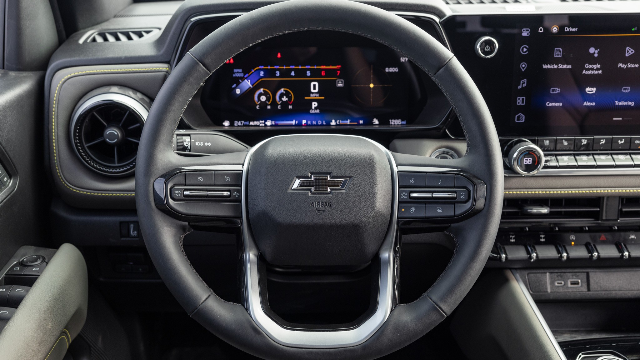 035 2024 Chevy Colorado ZR2 Bison steering wheel