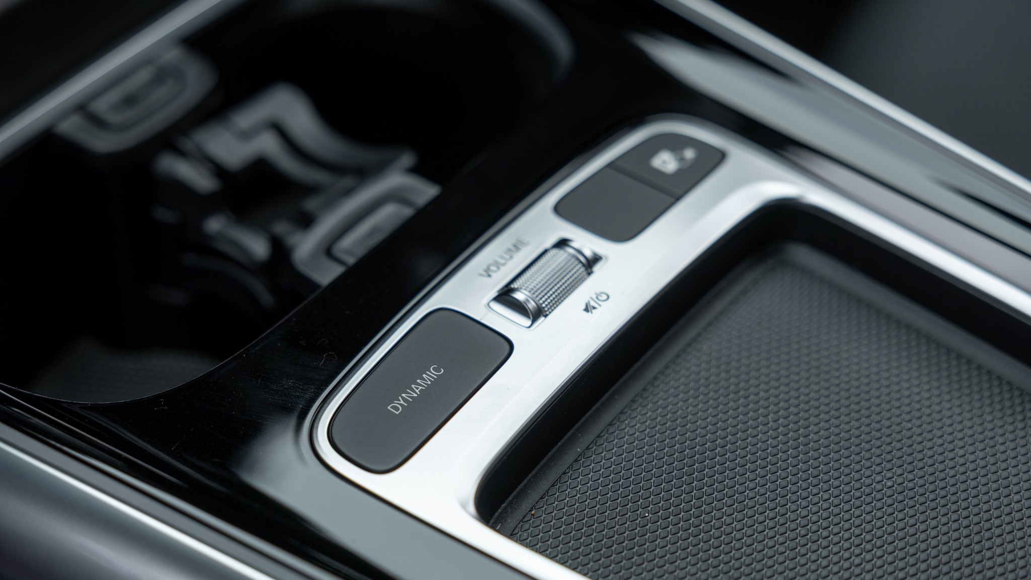 012 2024 Mercedes Benz GLA35 AMG