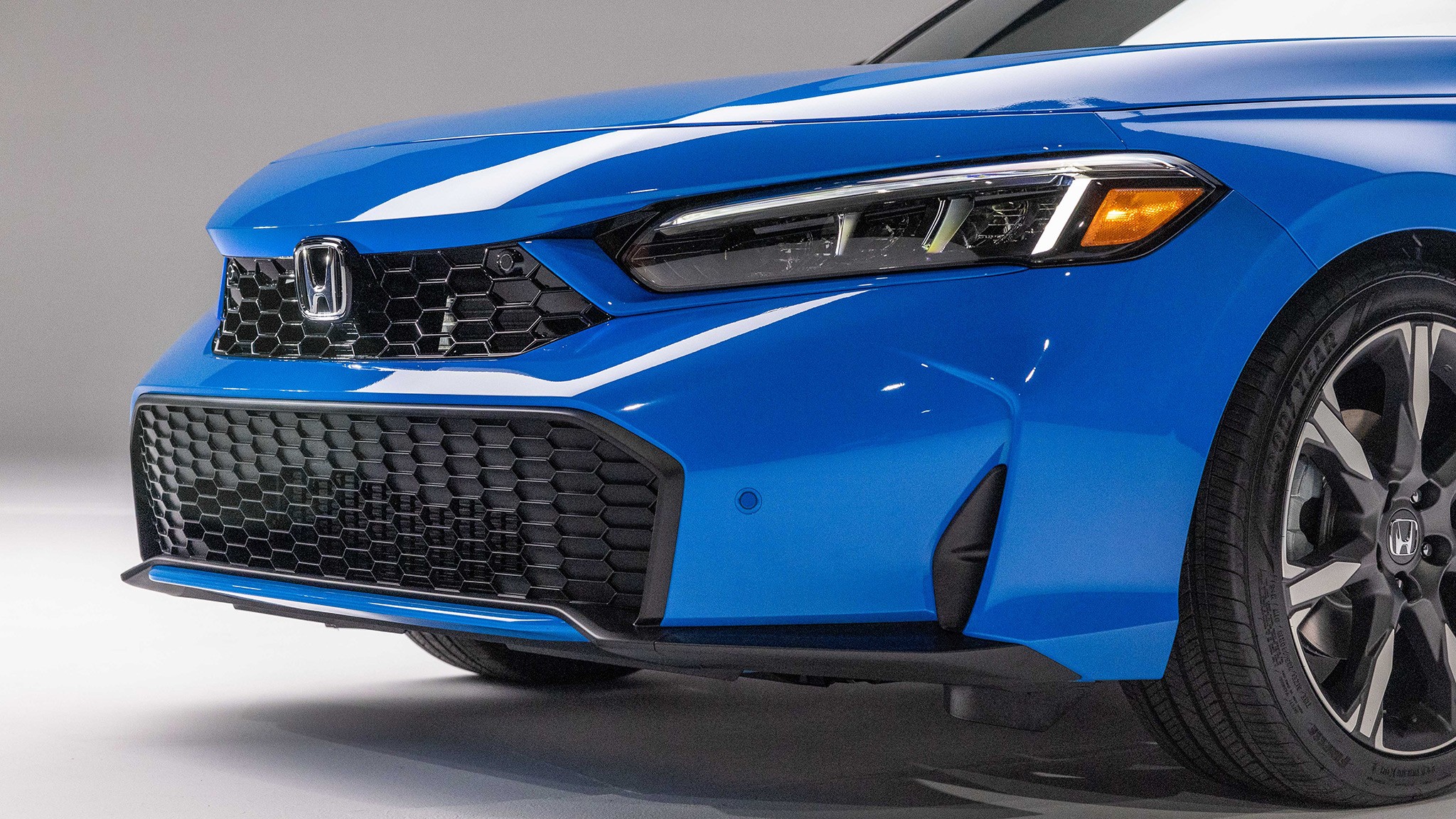 011 2025 Honda Civic Hybrid