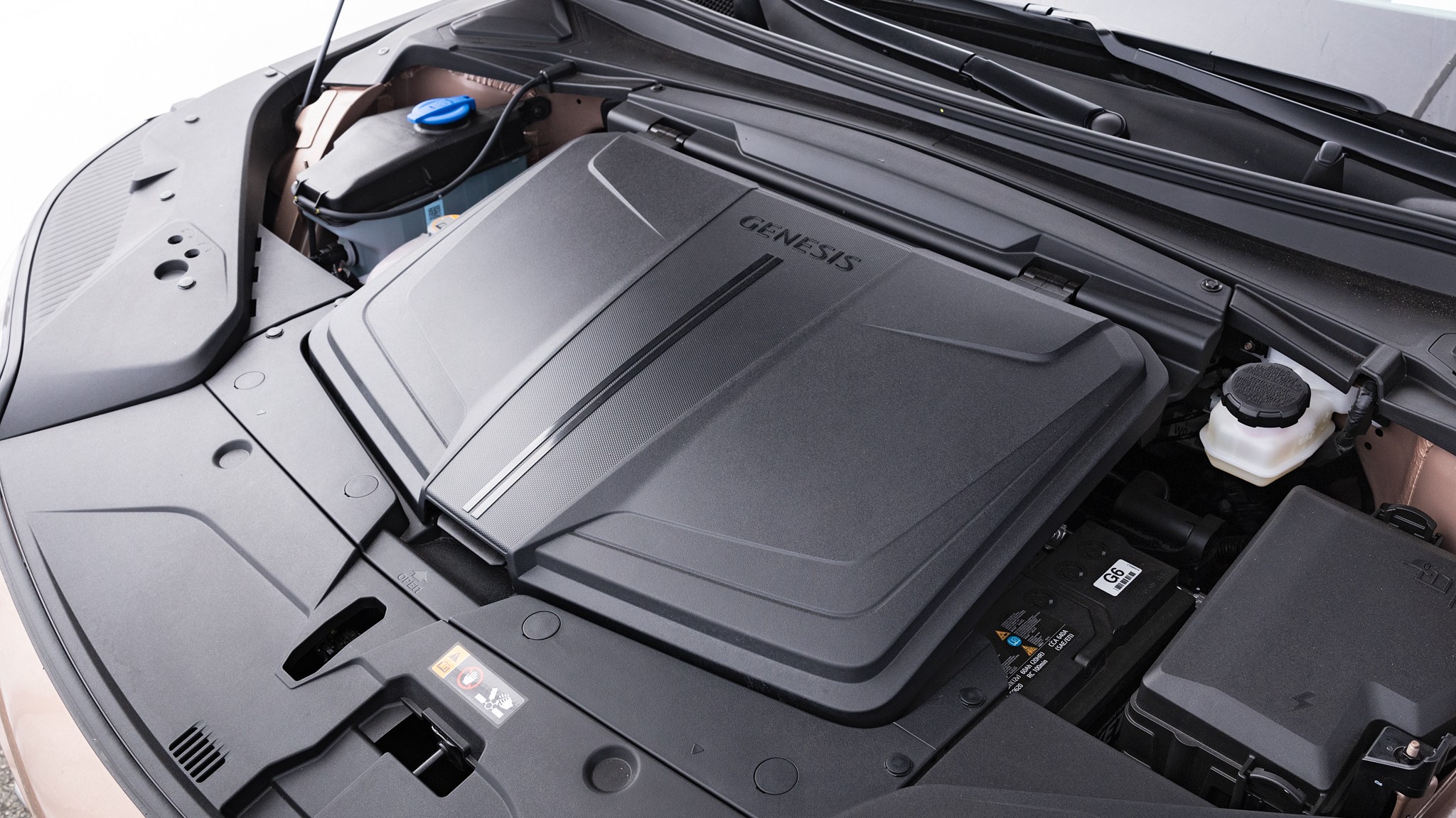 028 2024 Genesis GV60