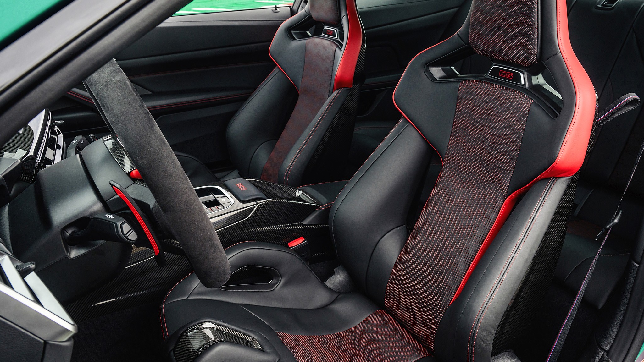 5 2025 BMW M4 CS first drive interior