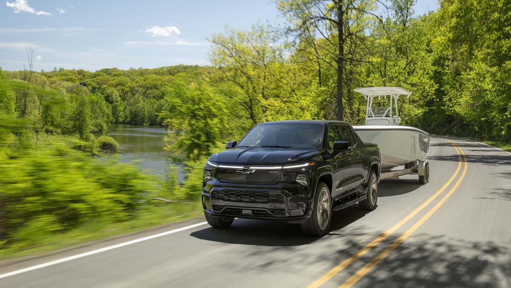 006 2024 silverado ev rst