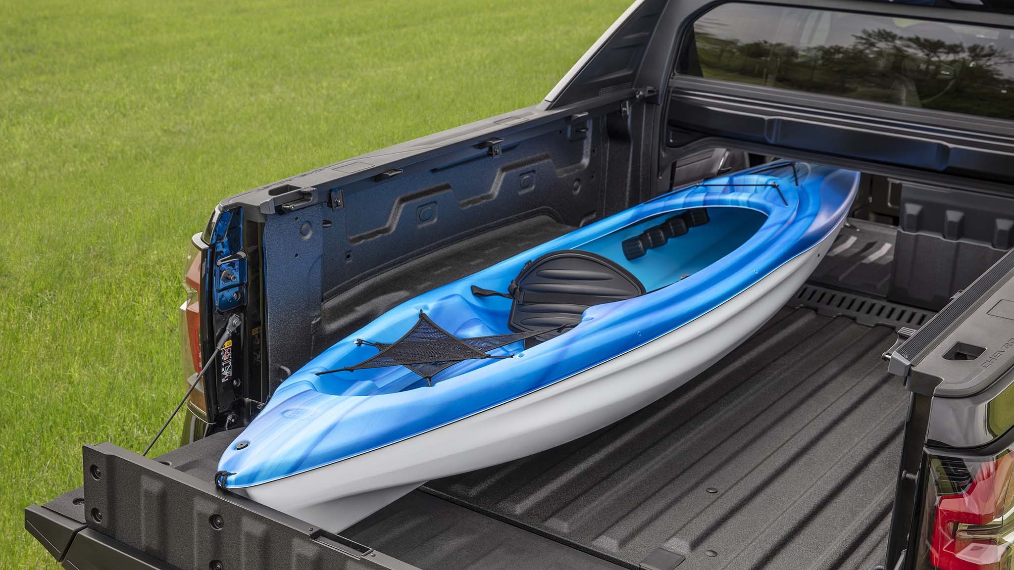 007 2024 silverado ev rst