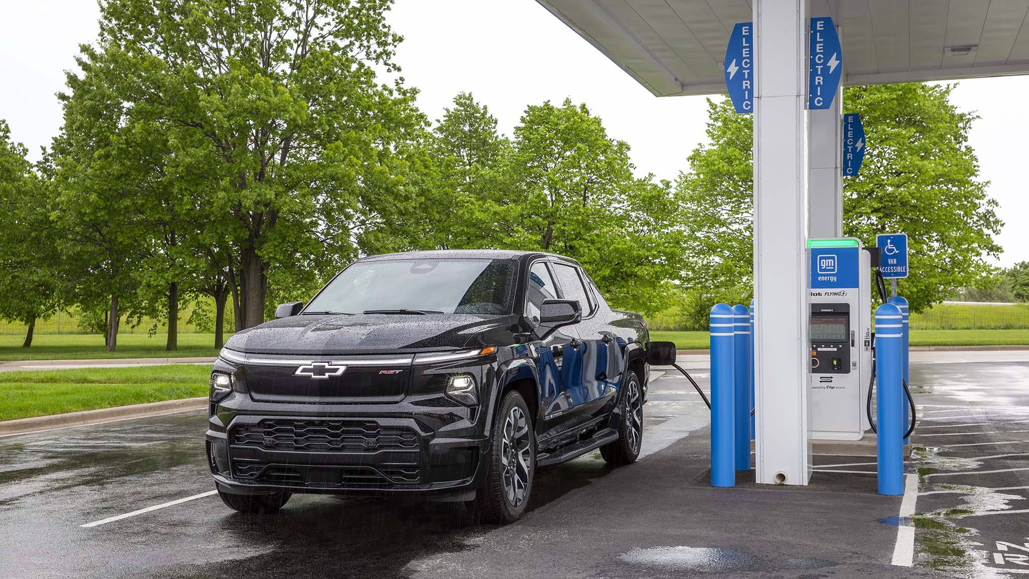 014 2024 silverado ev rst