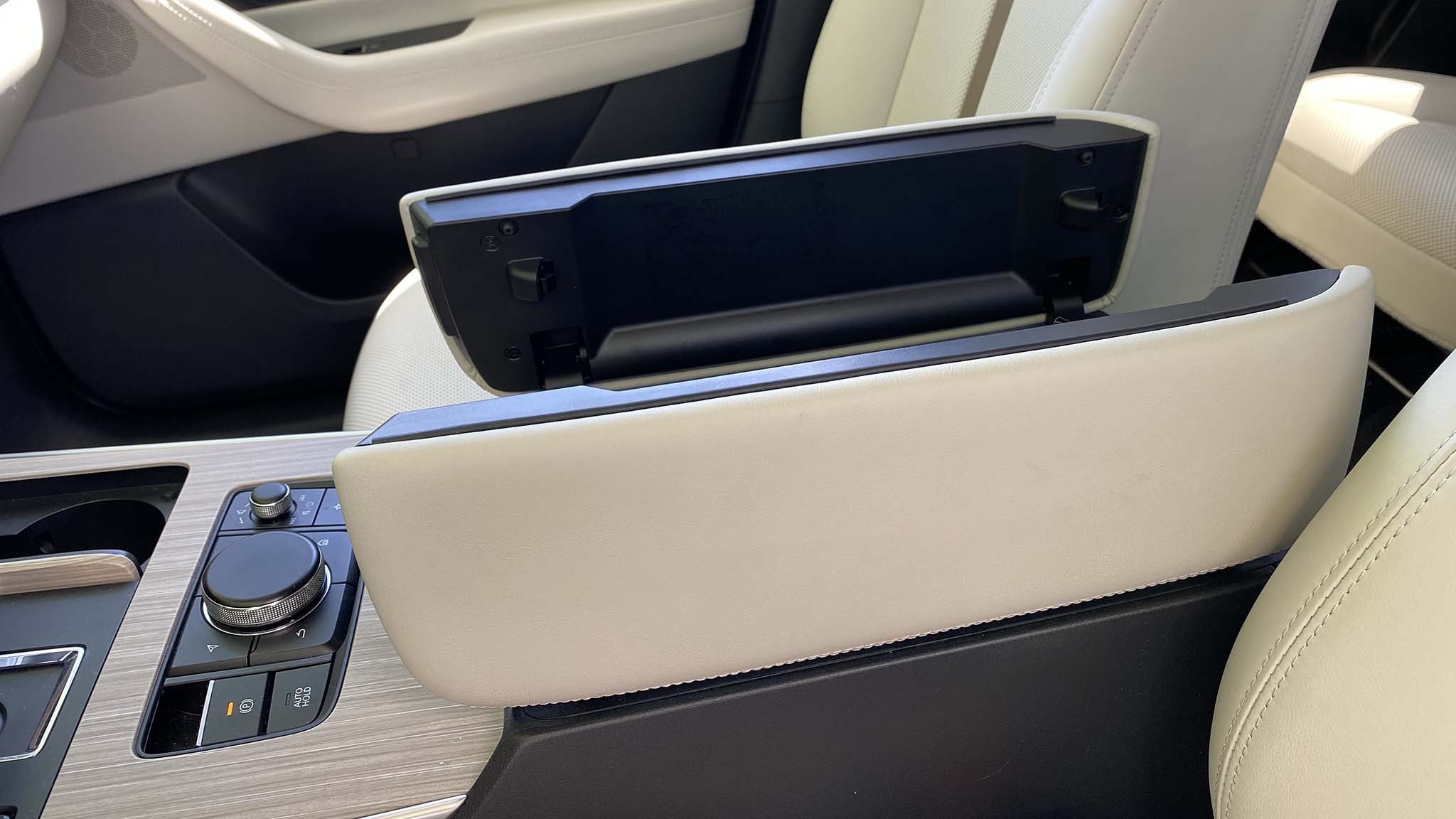 mazda CX 90 center console 2