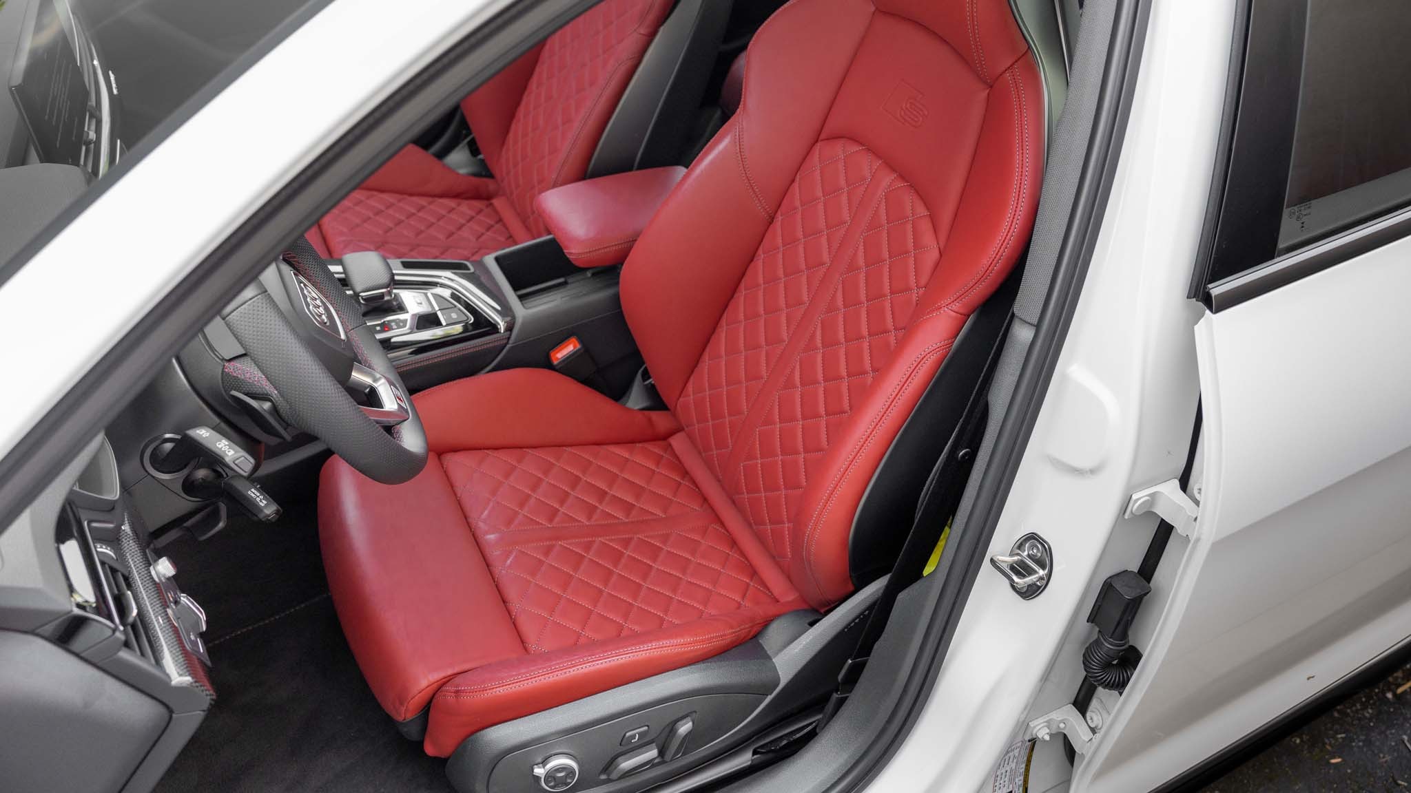 014 2024 Audi S4 driver seats