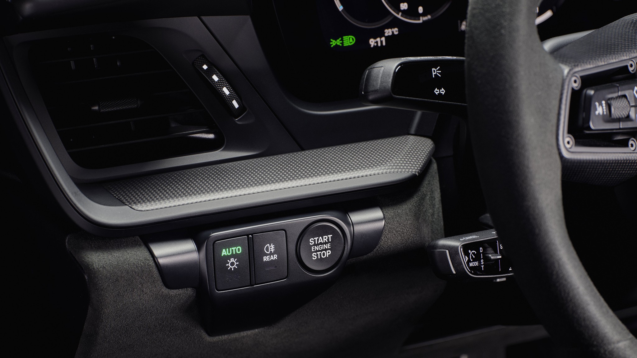 16 2025 Porsche 911 Carrera GTS T