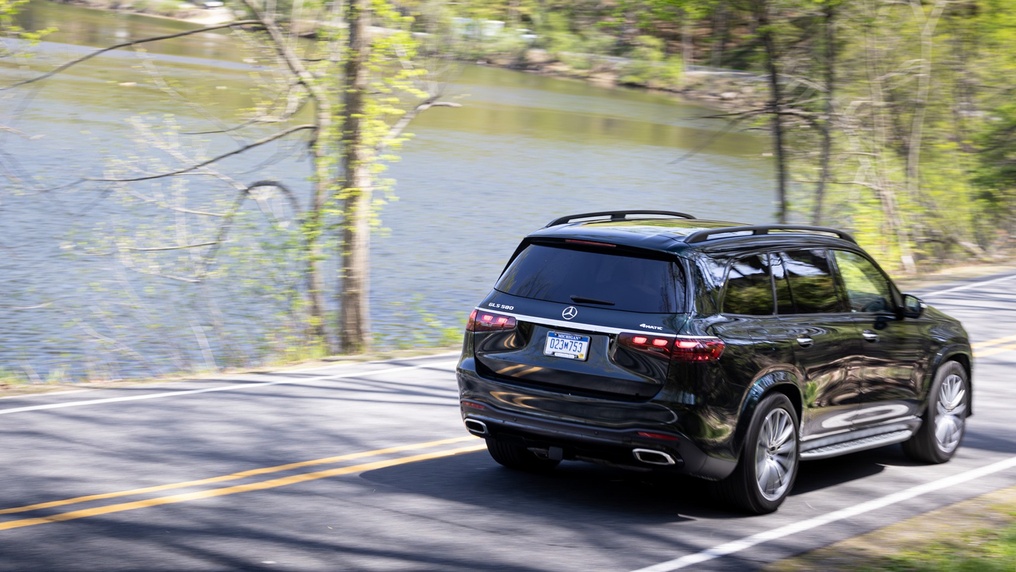 033 2024 Mercedes Benz GLS580