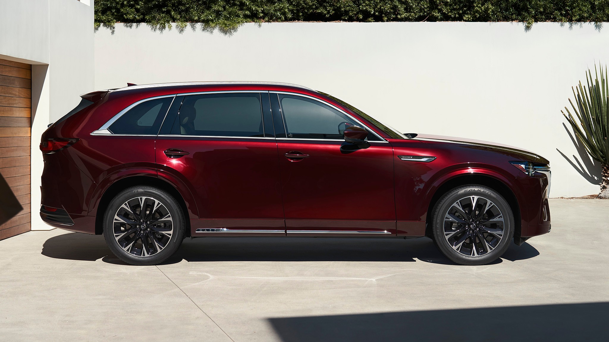 005 mazda cx 70 vs cx 90 specs comparison