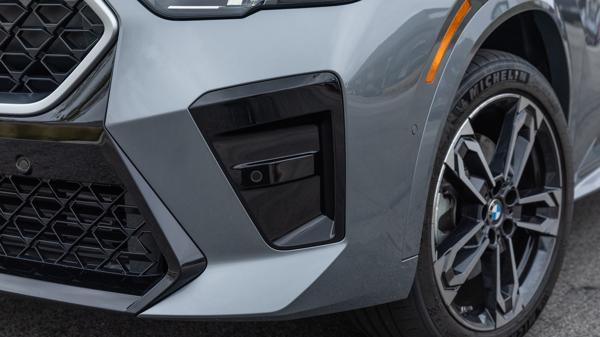 010 2024 BMW X2 Xdrive28i