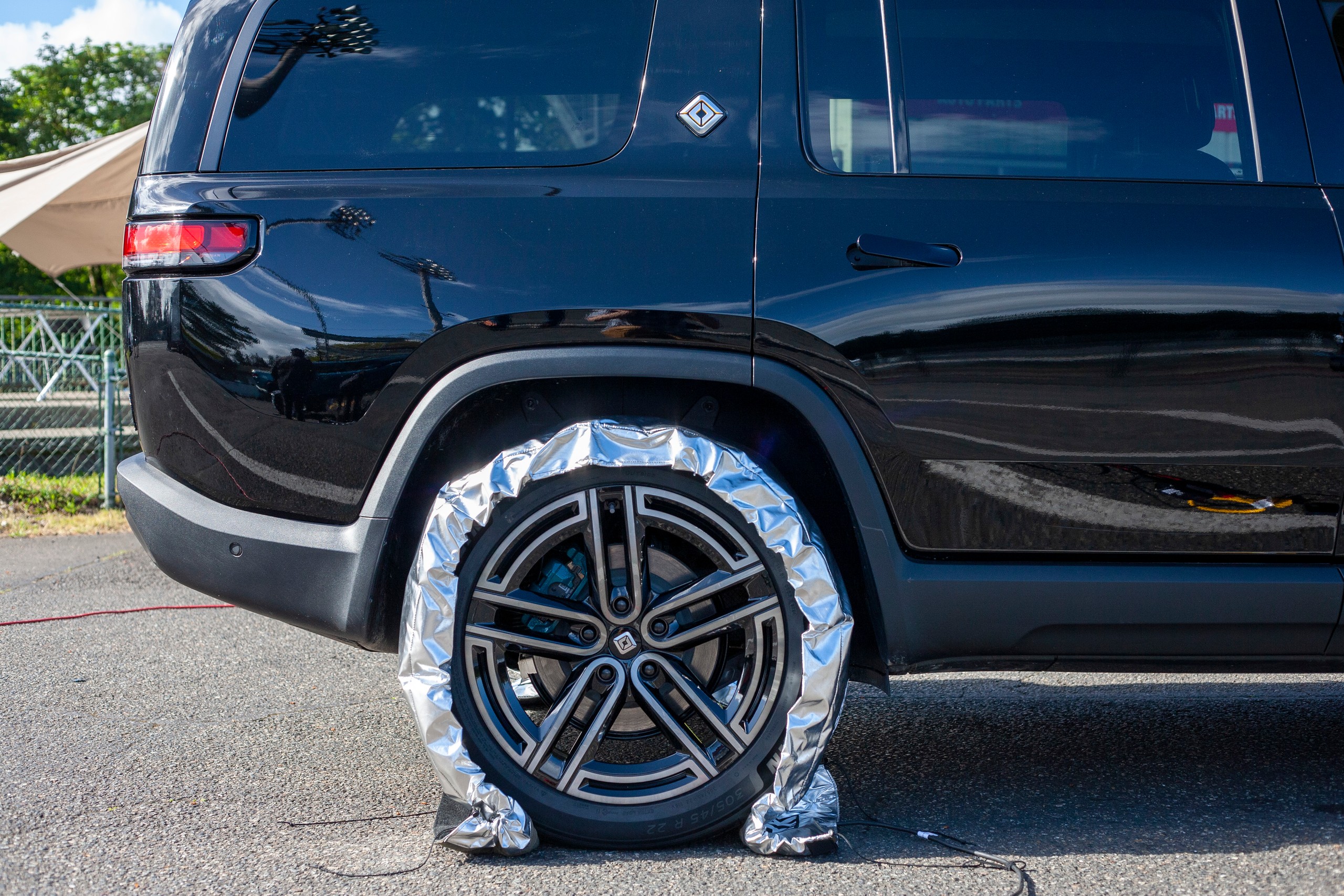 003 2025 rivian r1t electric truck r1s suv first drive