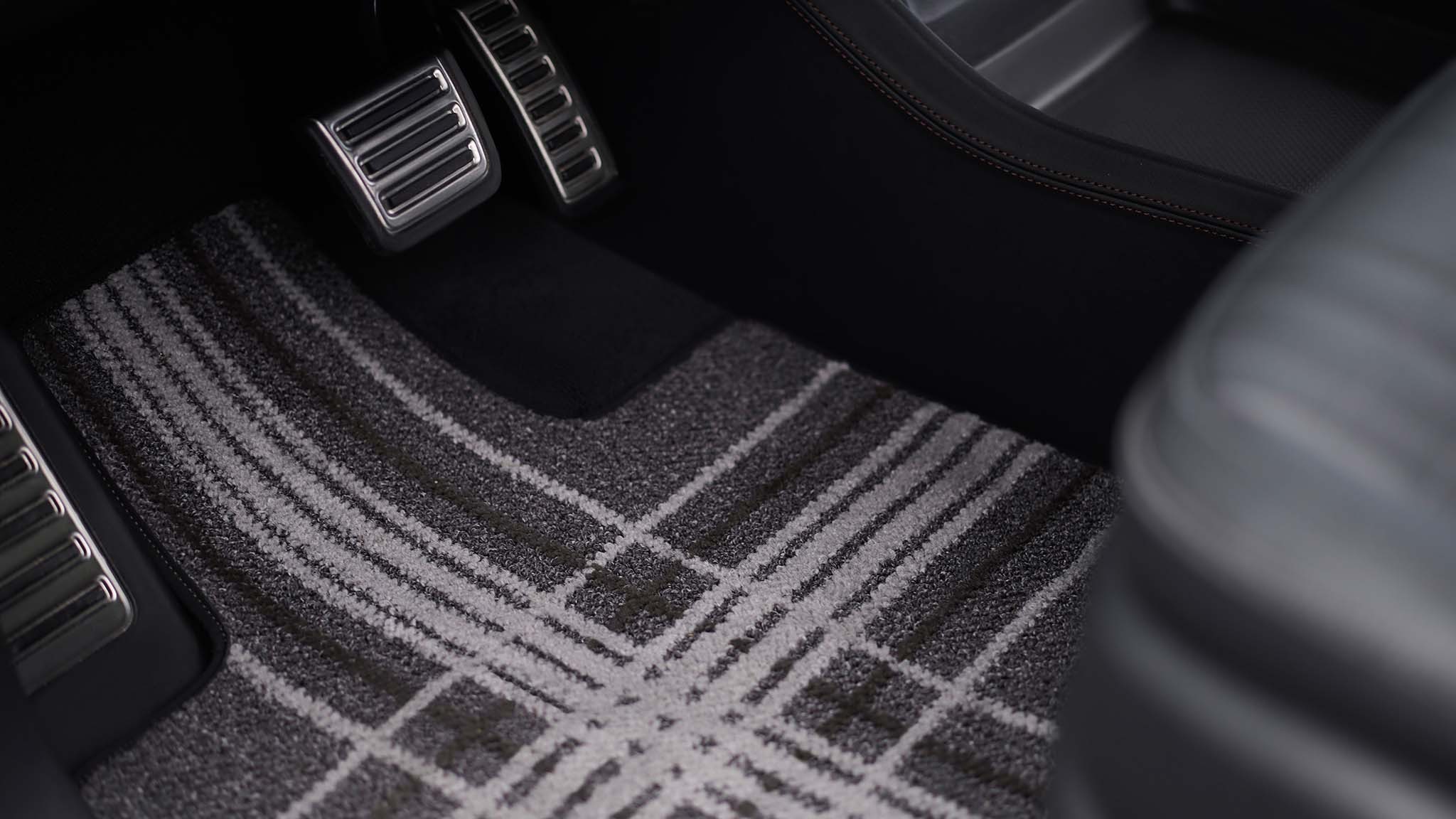 028 2025 rivian r1t electric truck r1s suv first drive