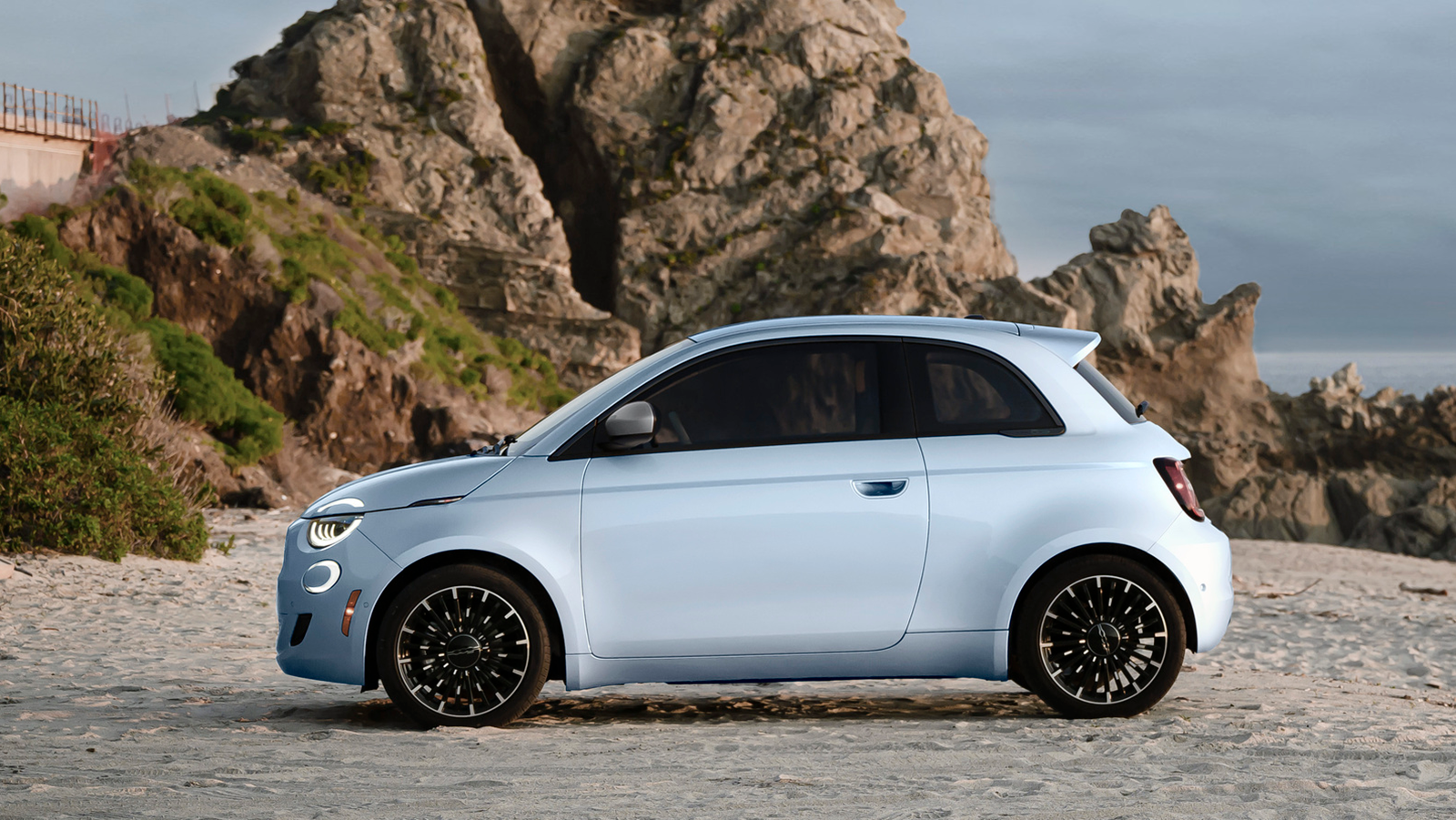 2024 Fiat 500e Inspired by Los Angeles 5