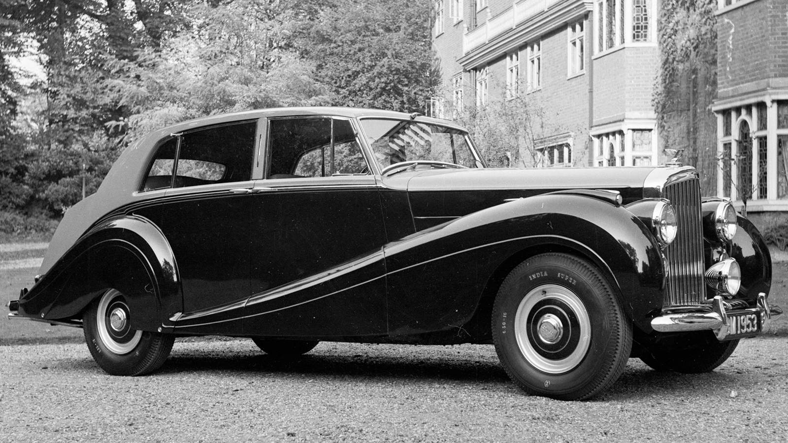 Bentley Bustleback design feature 2