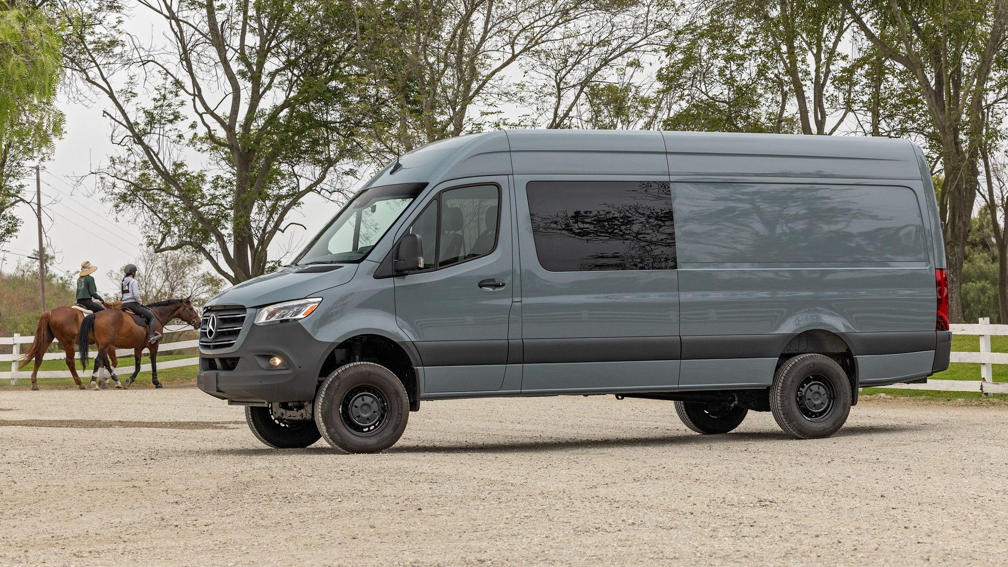 001 01 2024 Mercedes Benz Sprinter 250 AWD