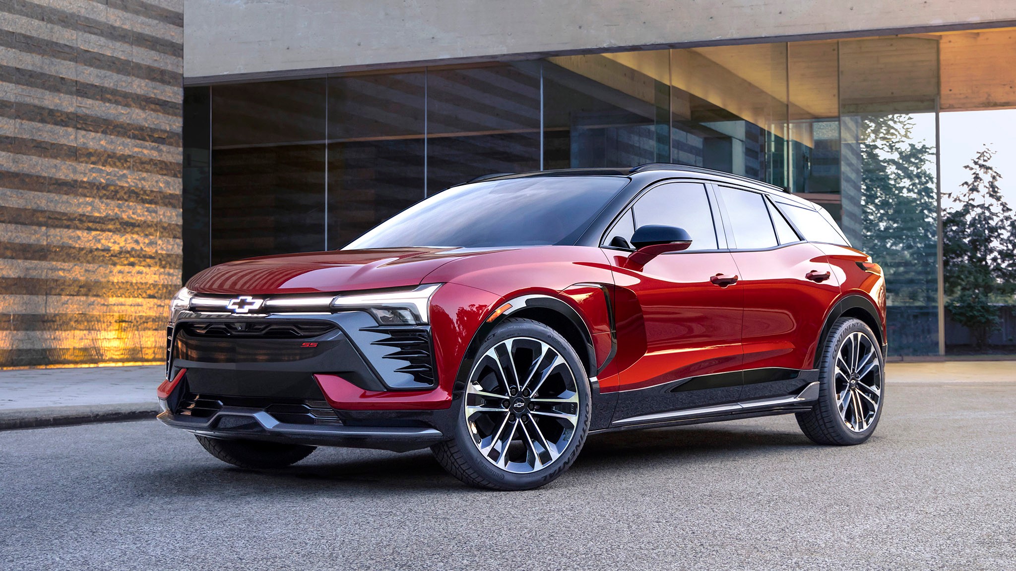 2025 chevrolet blazer ev front view 037