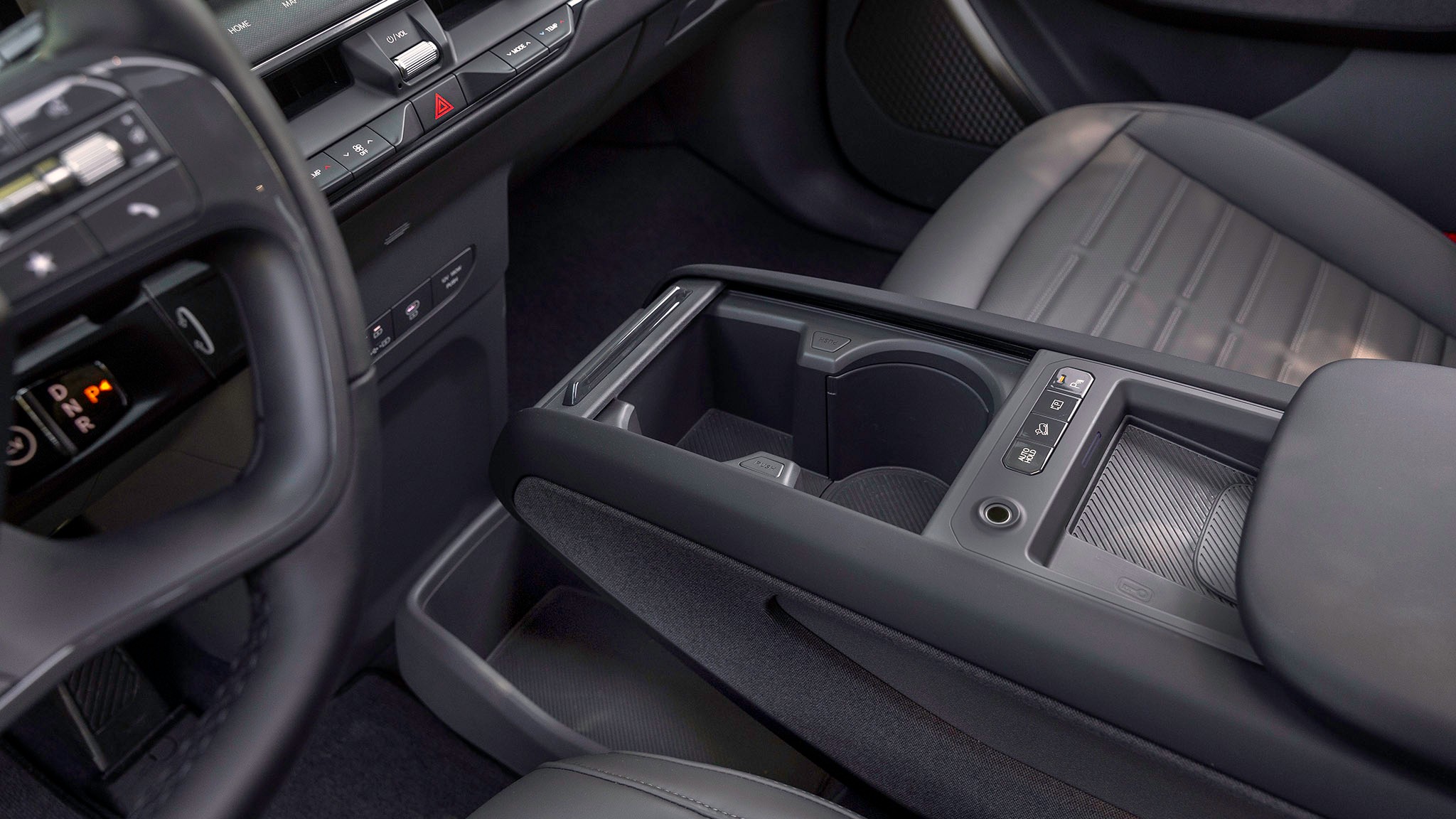 051 2024 Kia EV9 Land