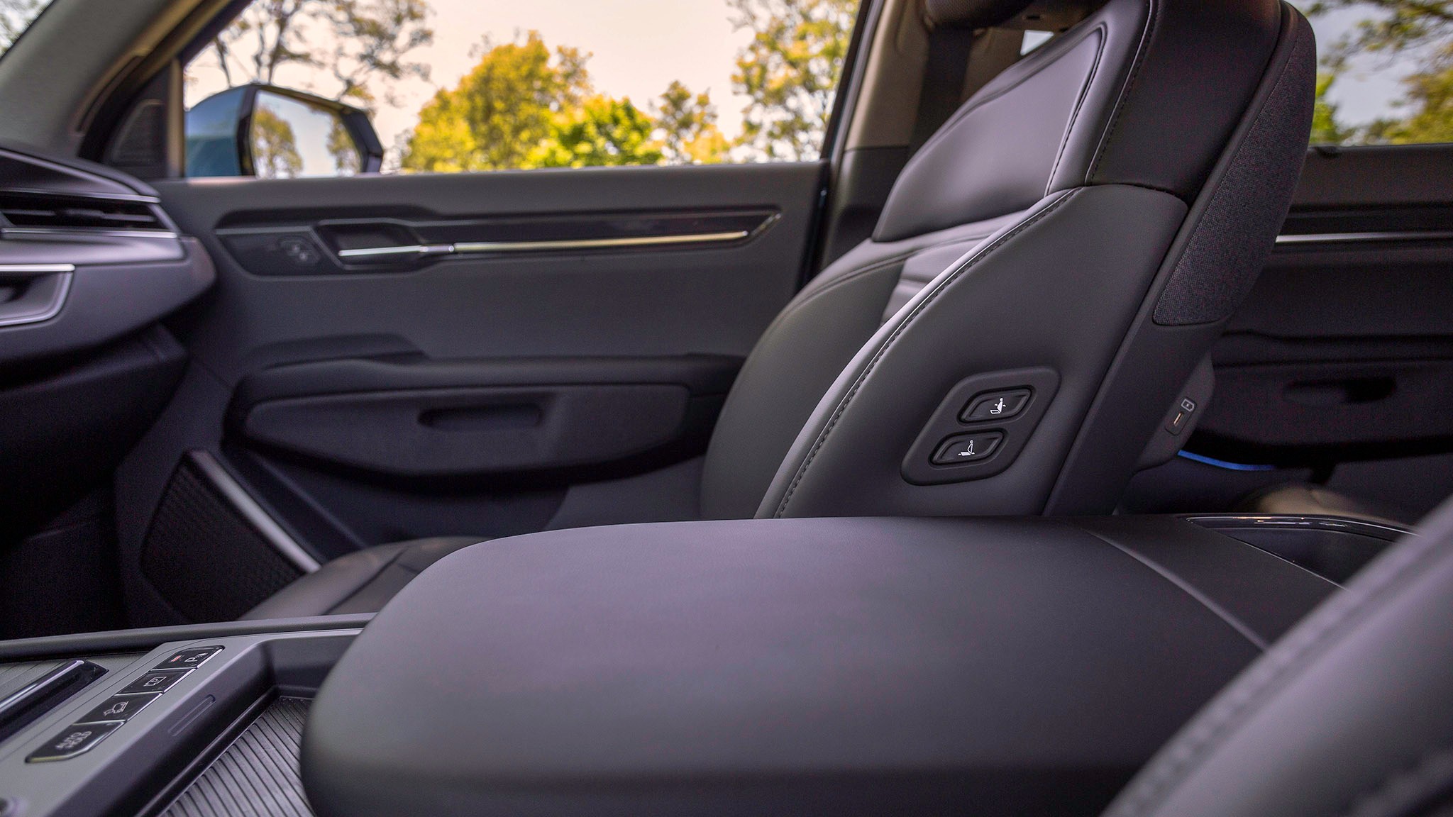 053 2024 Kia EV9 Land