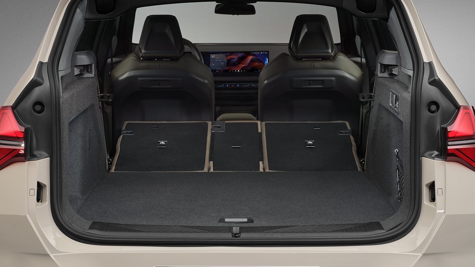 2025 BMW X3 M50 xDrive 11