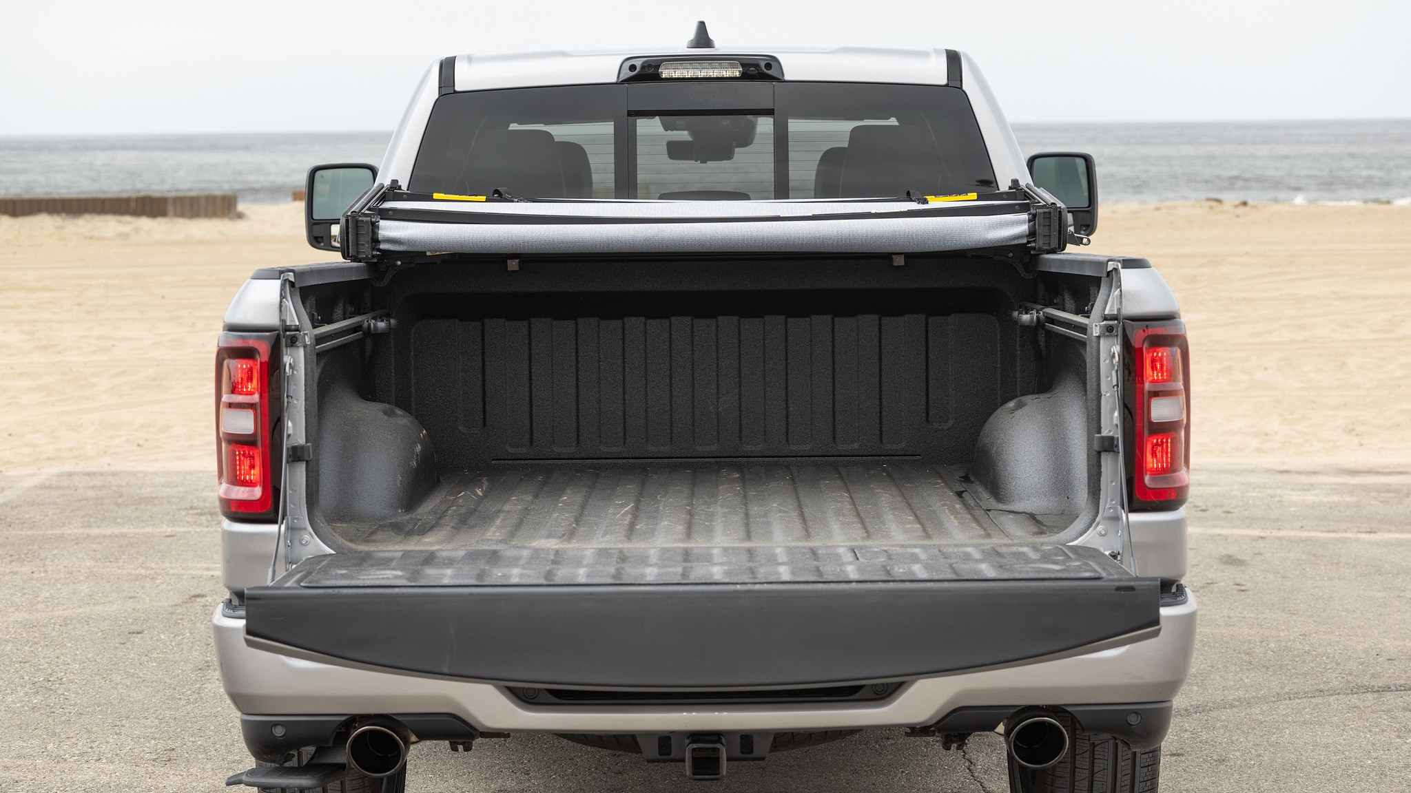 015 2025 RAM 1500 Laramie Bed