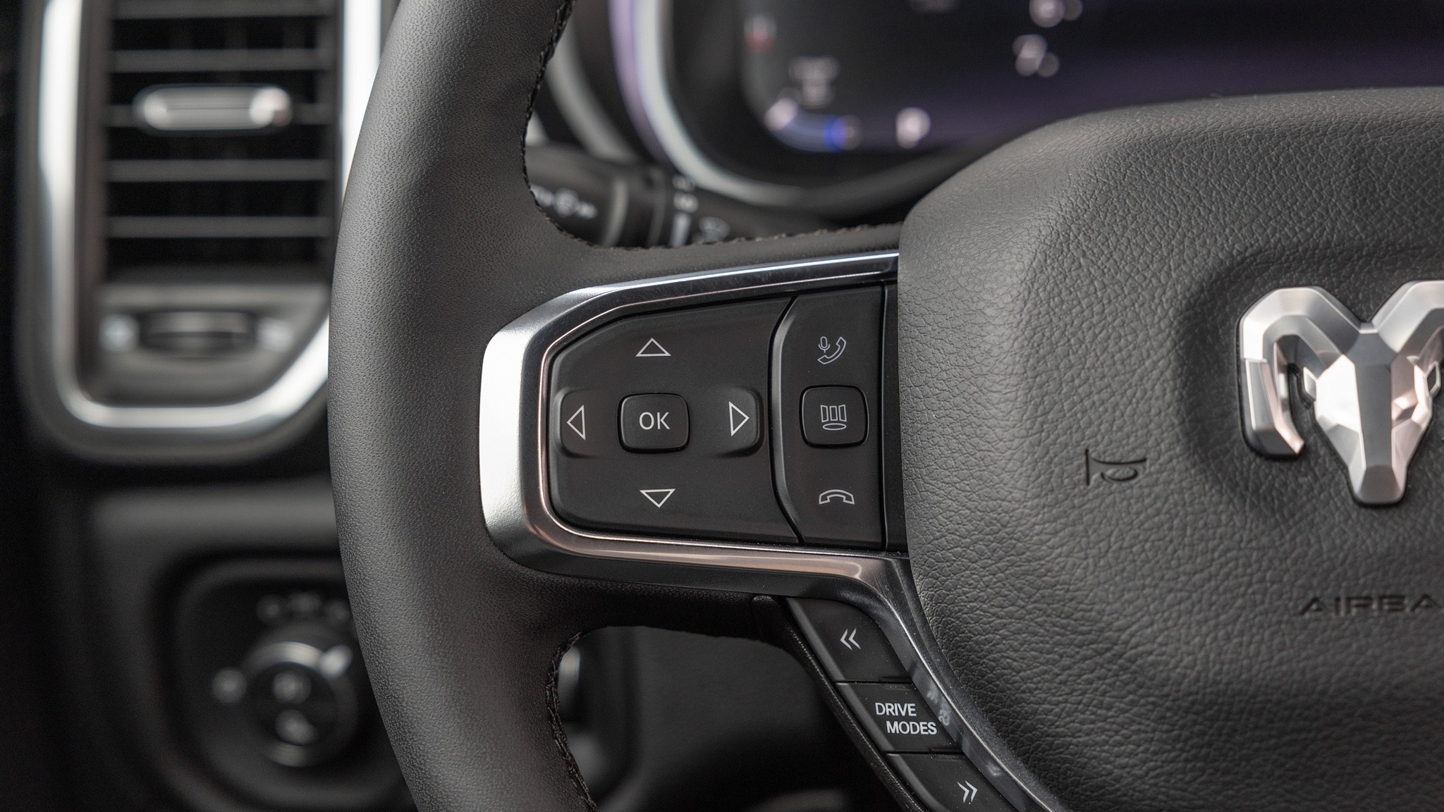 018 2025 RAM 1500 Laramie interior