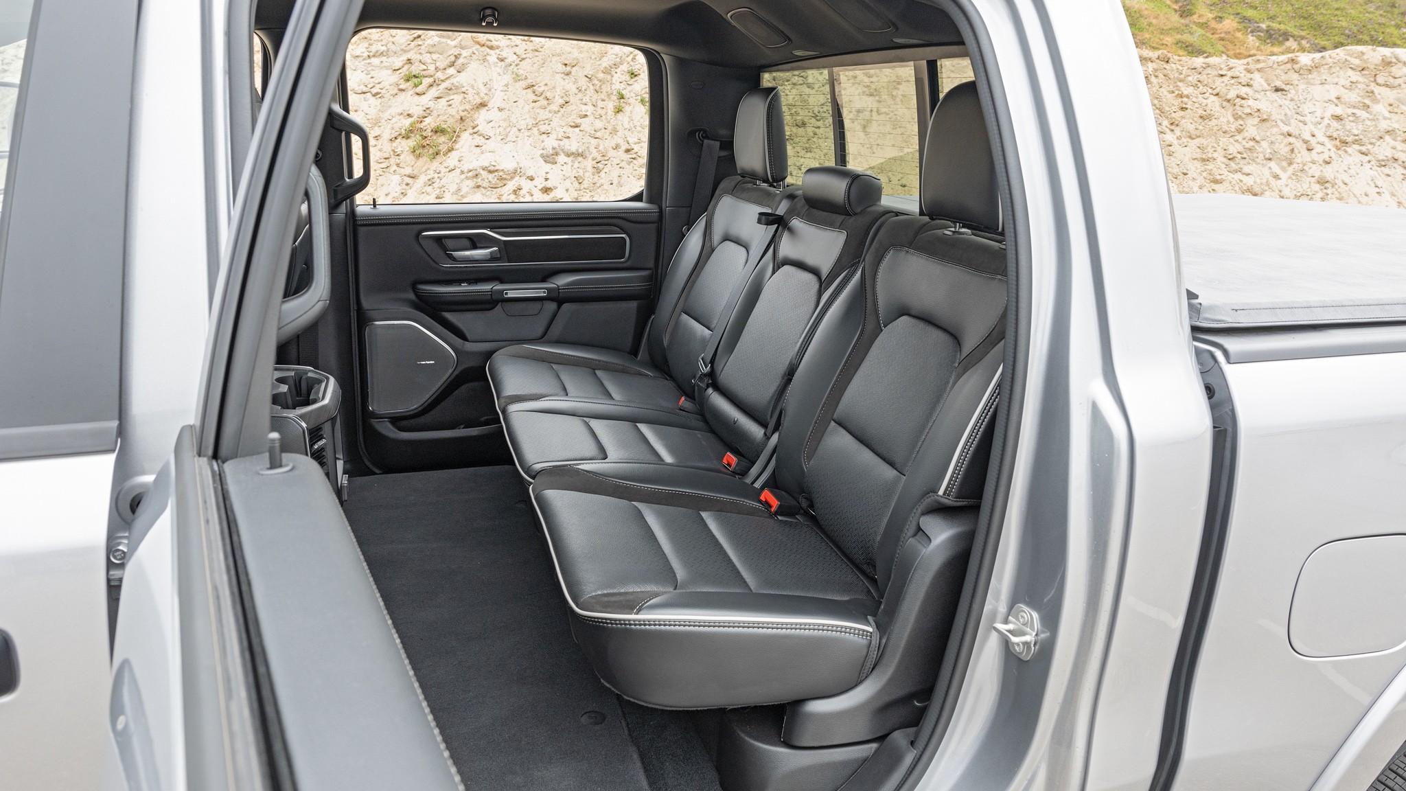 025 2025 RAM 1500 Laramie Back Seat