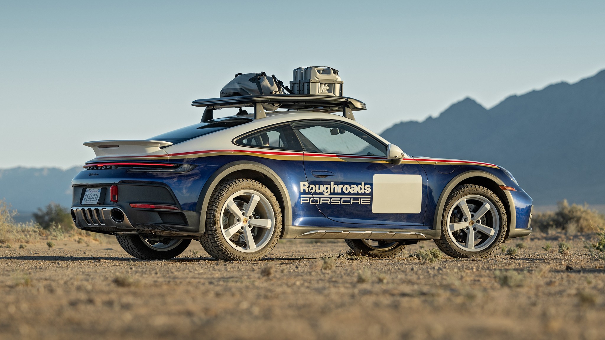 013 2024 Porsche 911 Dakar