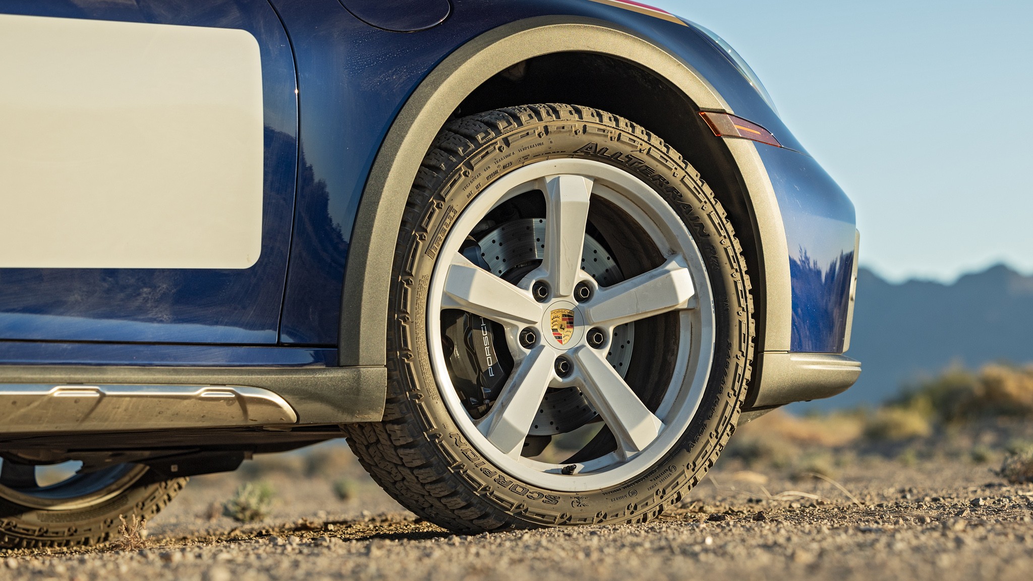 014 2024 Porsche 911 Dakar