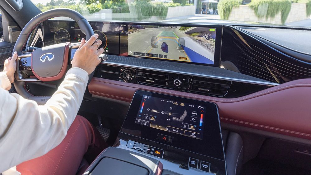 5 2025 Infiniti QX80 interior