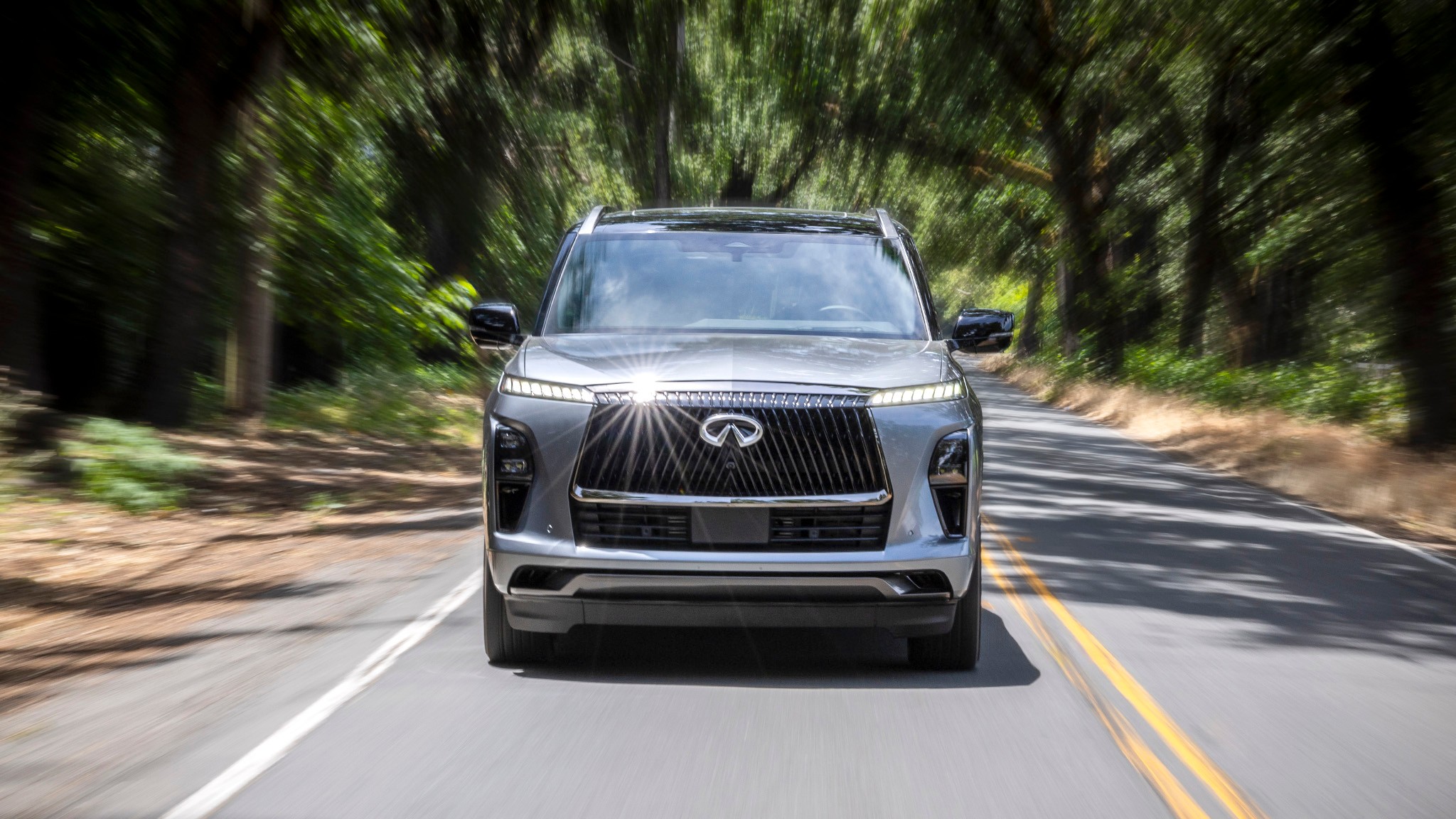 34 2025 Infiniti QX80 front view