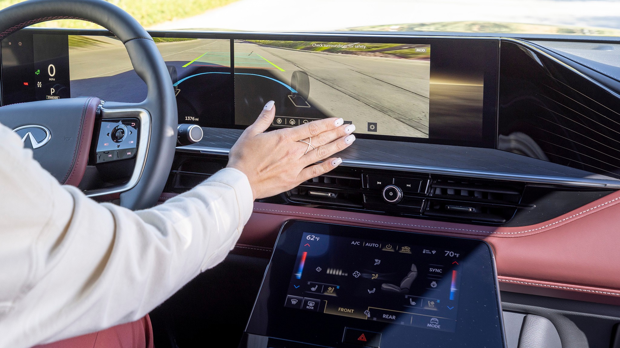 4 2025 Infiniti QX80 interior