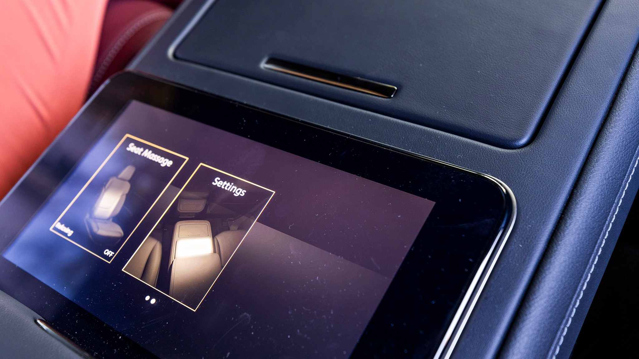 11 2025 Infiniti QX80 interior