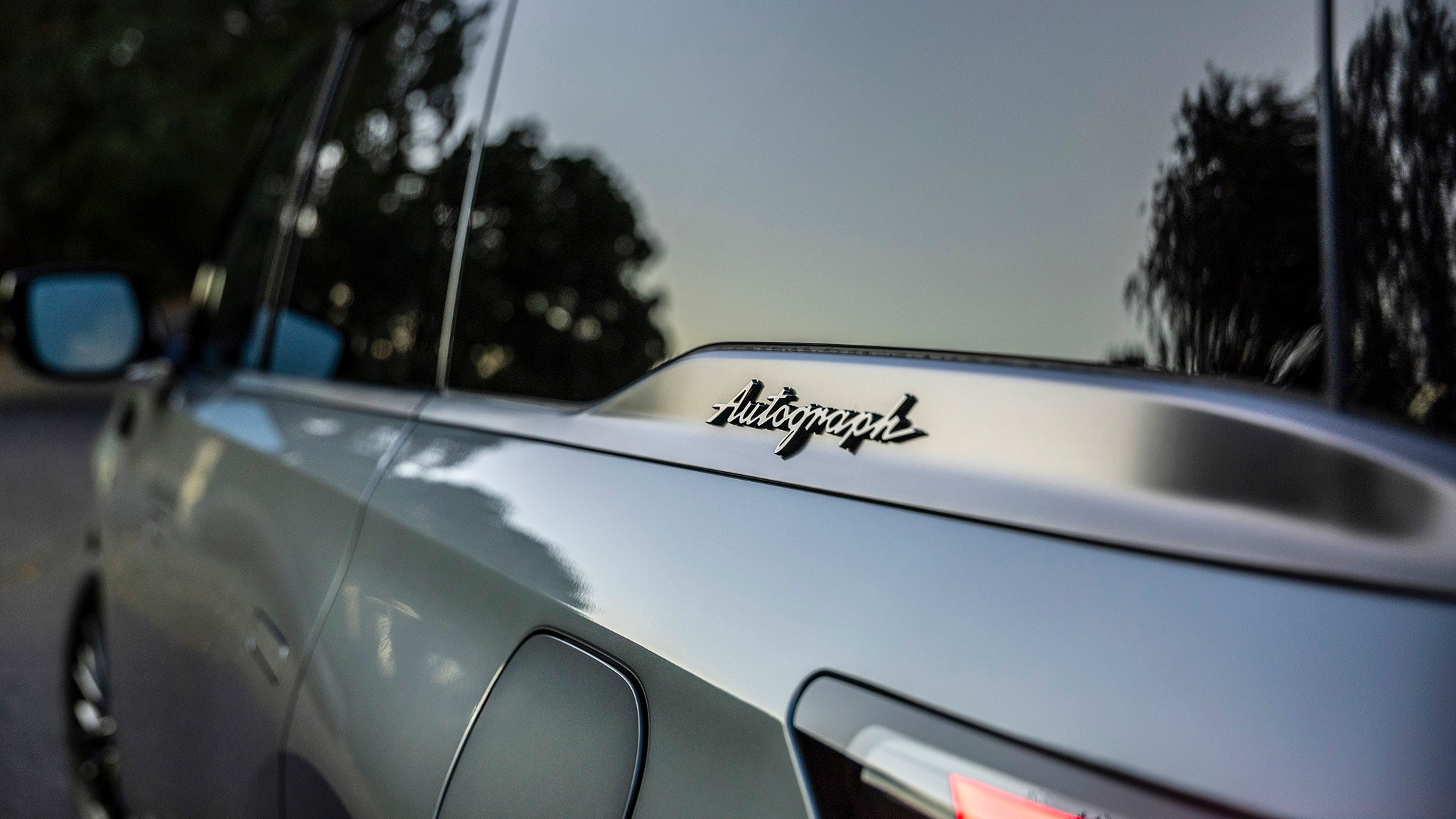 38 2025 Infiniti QX80 side badge