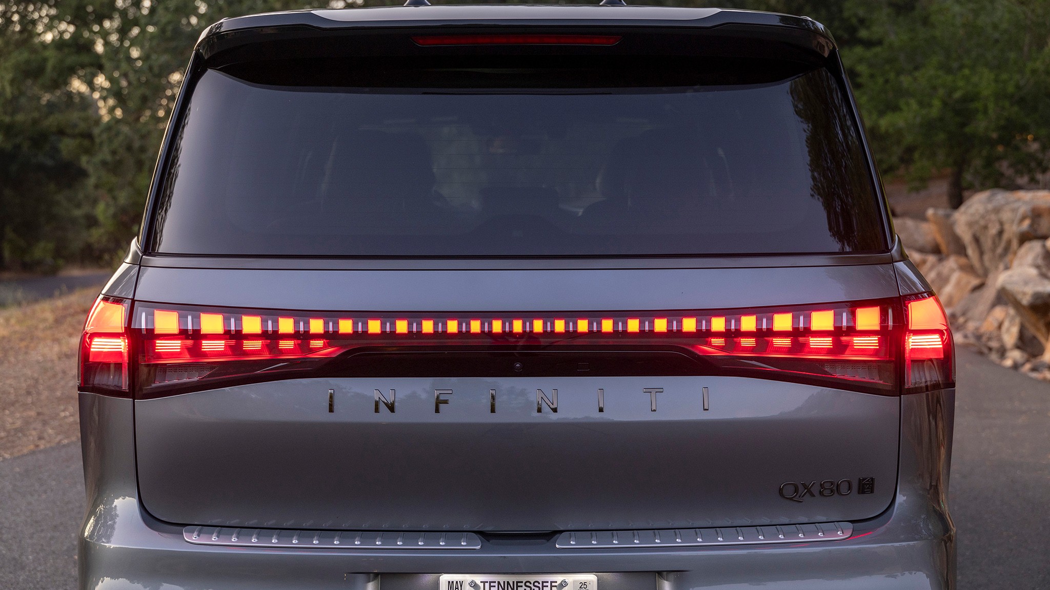 40 2025 Infiniti QX80 tailight