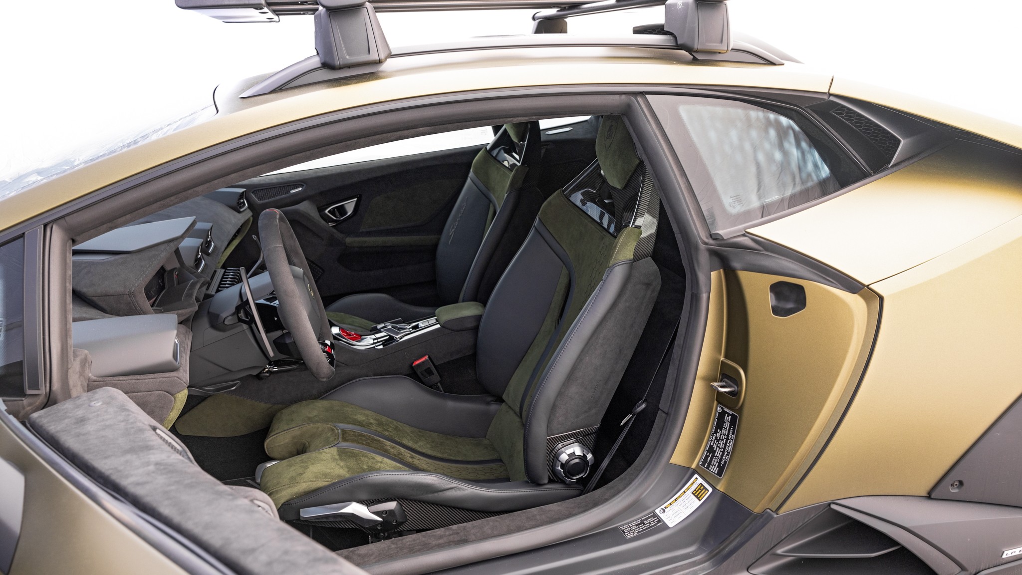 027 2024 Lamborghini Huracan Sterrato Seat
