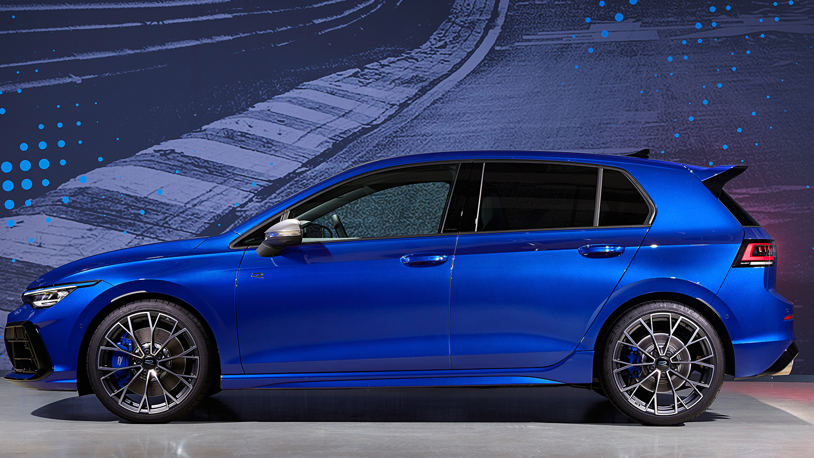 2025 Volkswagen Golf R hatch VW 5