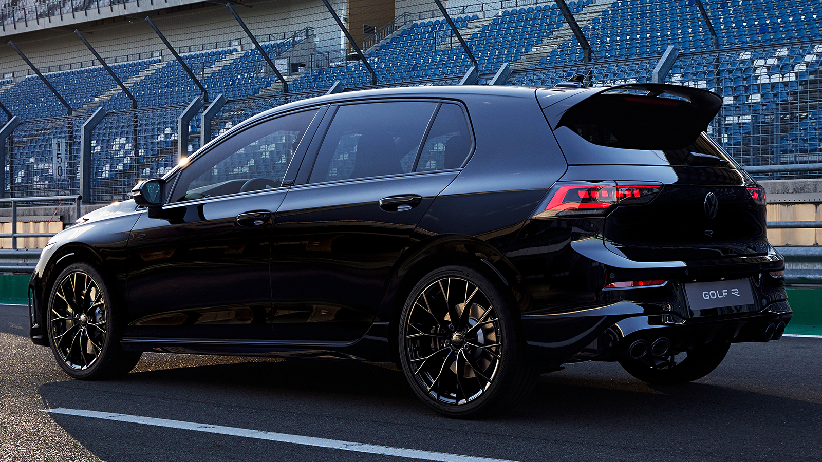 2025 Volkswagen Golf R Black Edition VW 10