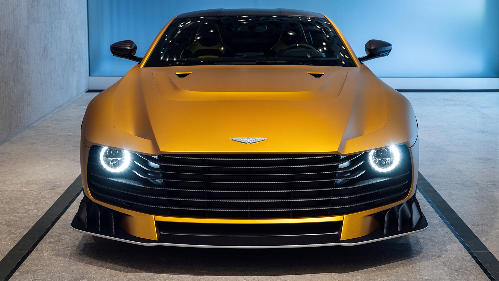 2025 Aston Martin Valiant Fernando Alonso 49