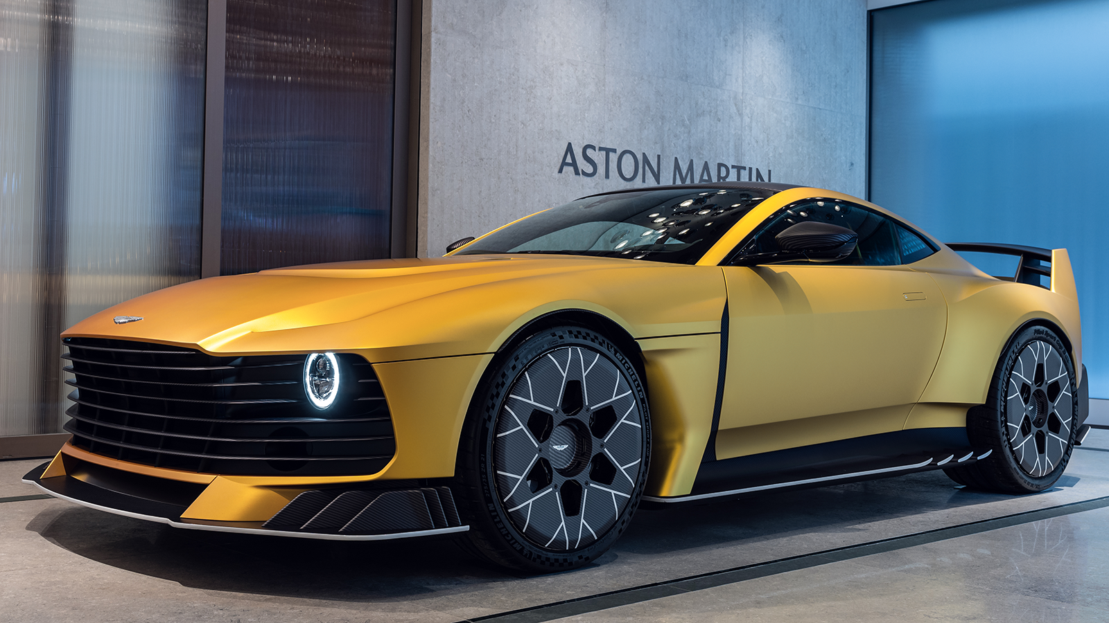 2025 Aston Martin Valiant Fernando Alonso 47
