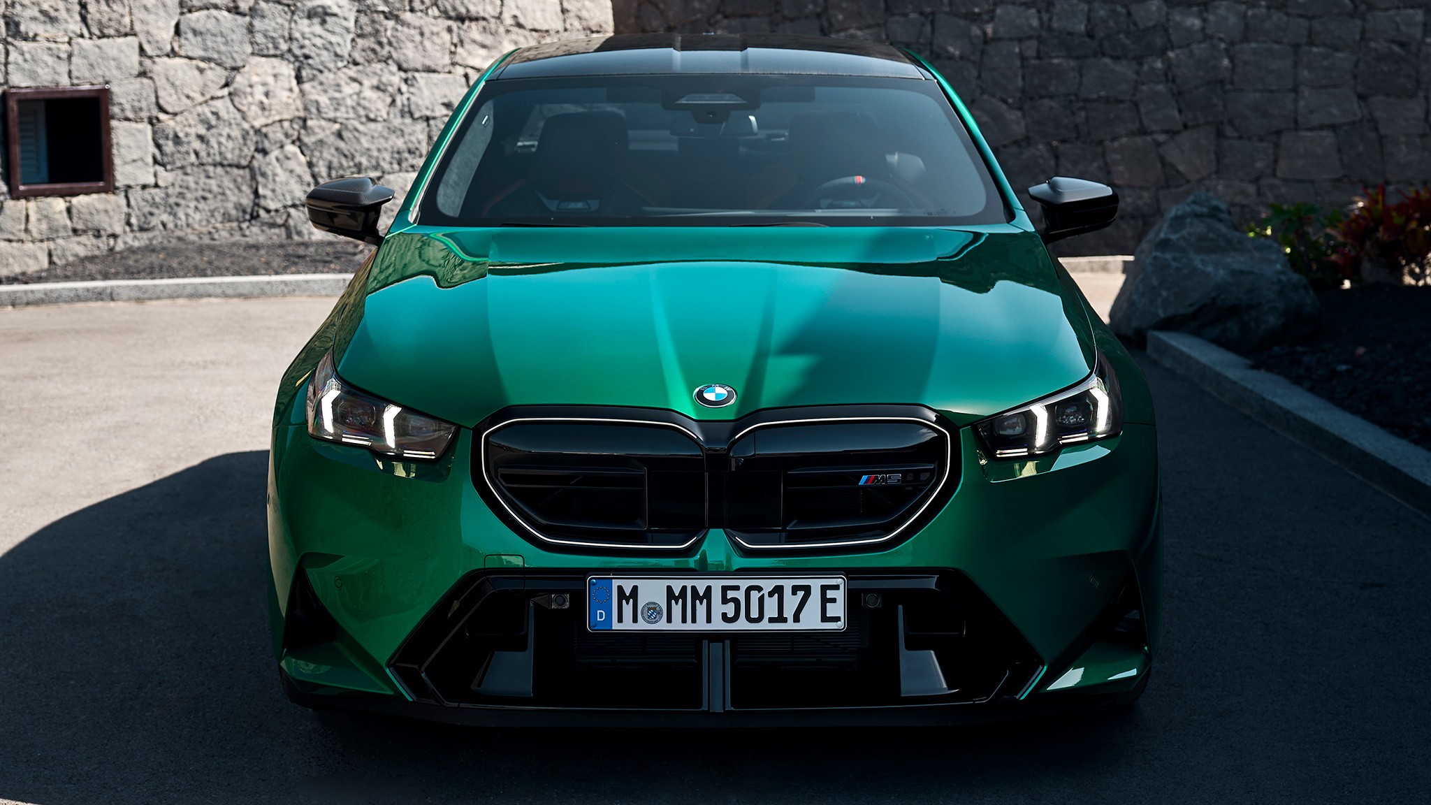 2025 BMW M5 sedan 12