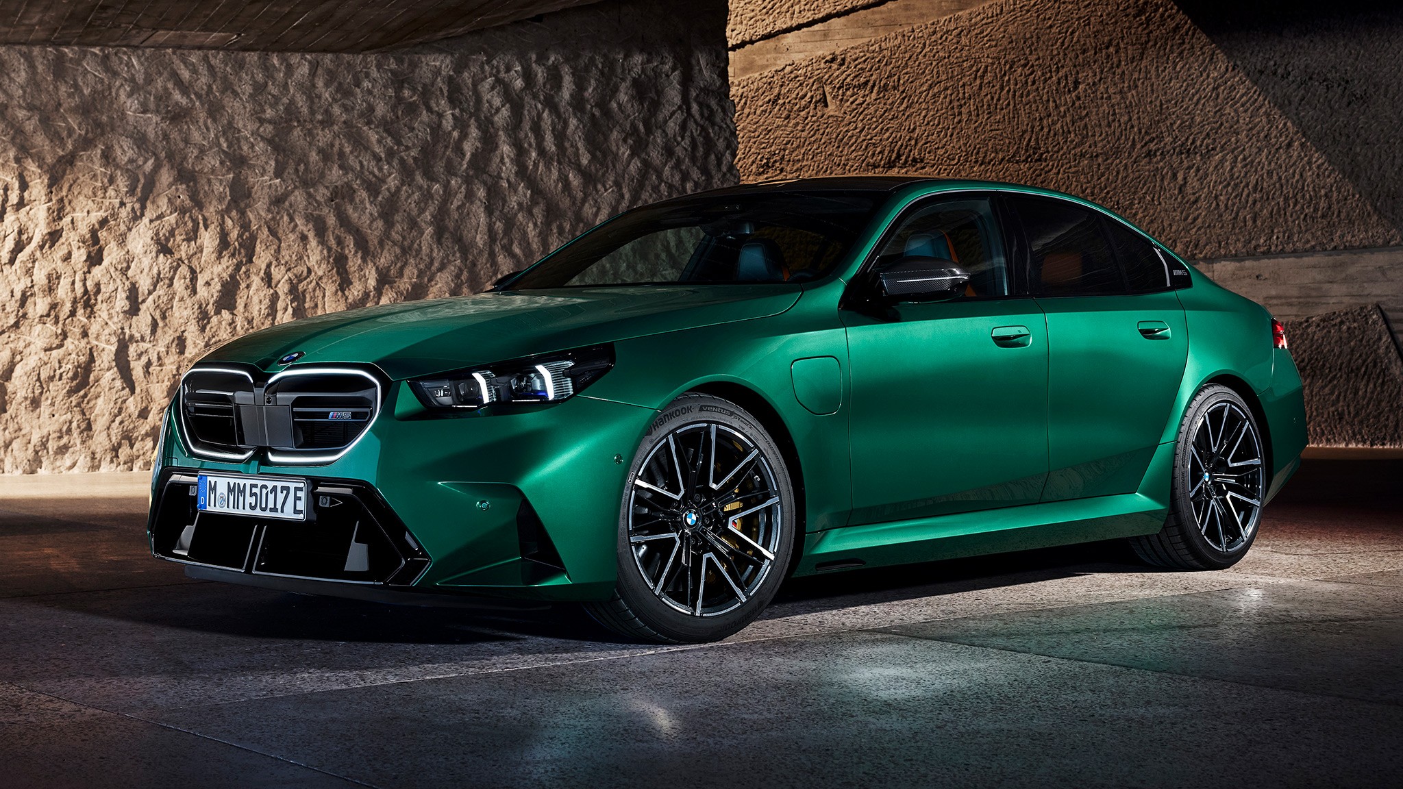 2025 BMW M5 sedan 15