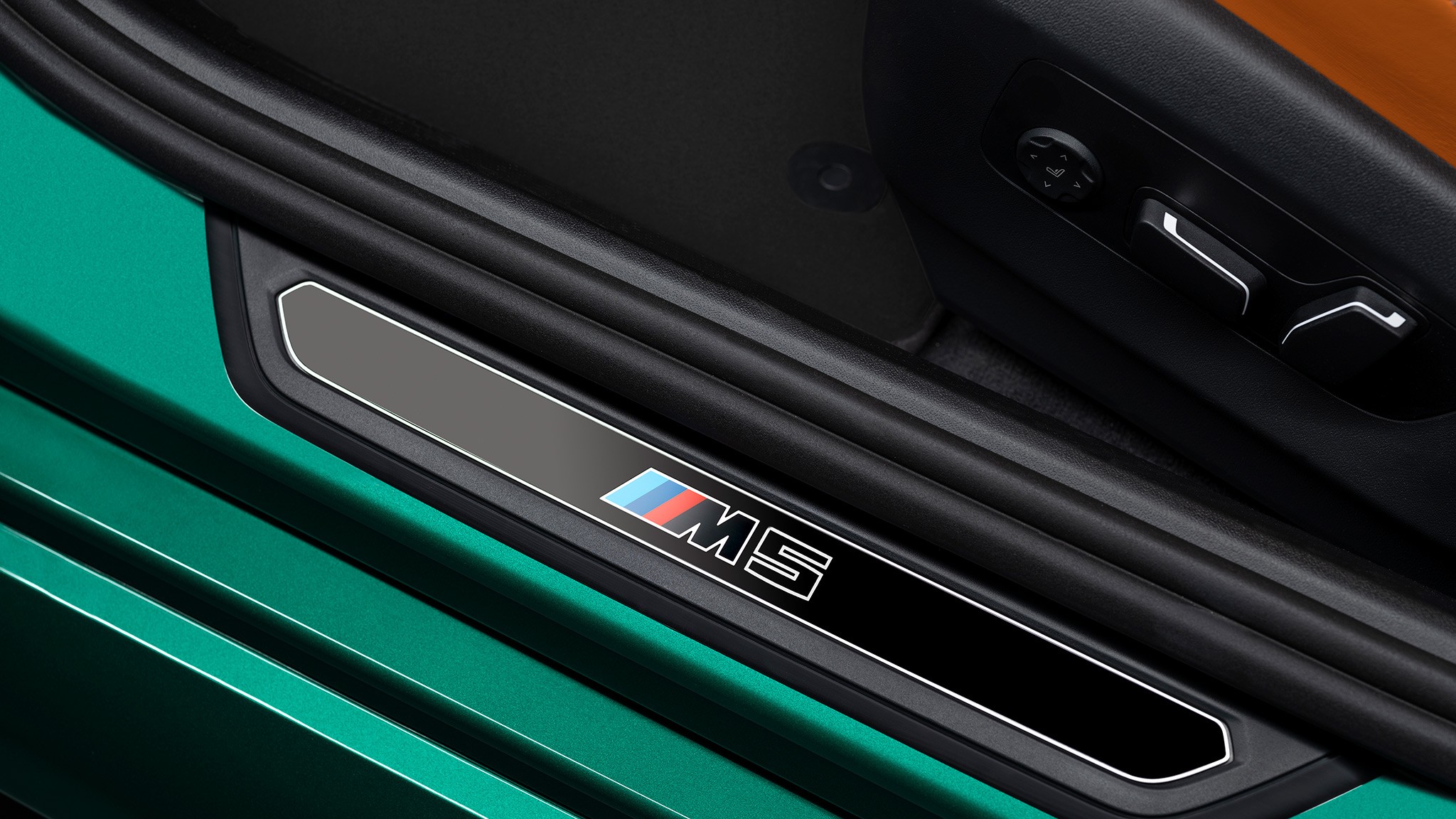 2025 BMW M5 sedan 26