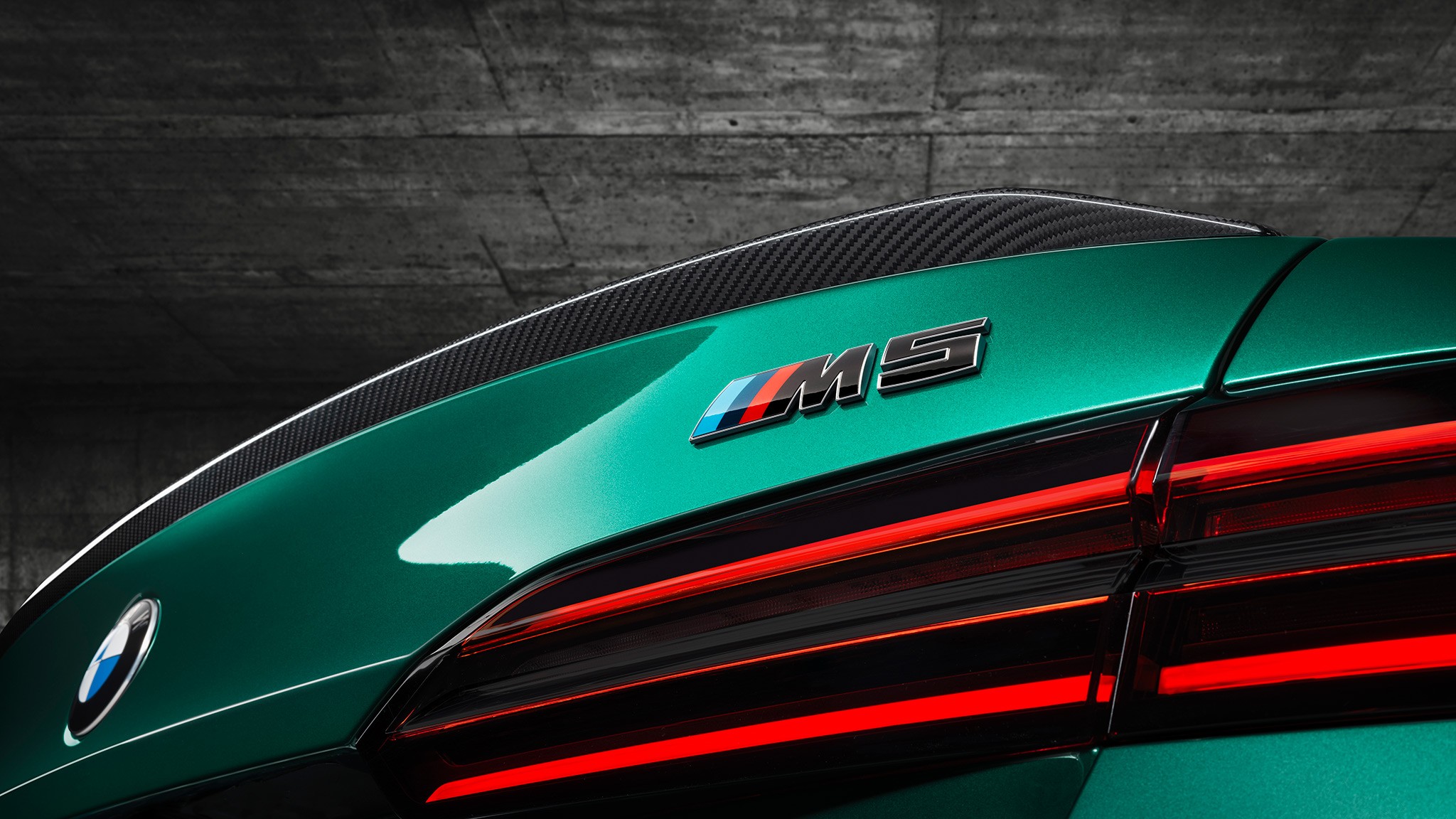 2025 BMW M5 sedan 28